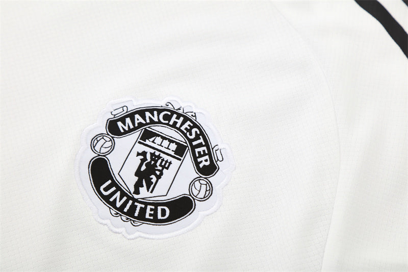 Ensemble-Maillot-Short-Manchester-United-2025-2026-Blanc-Gris-3