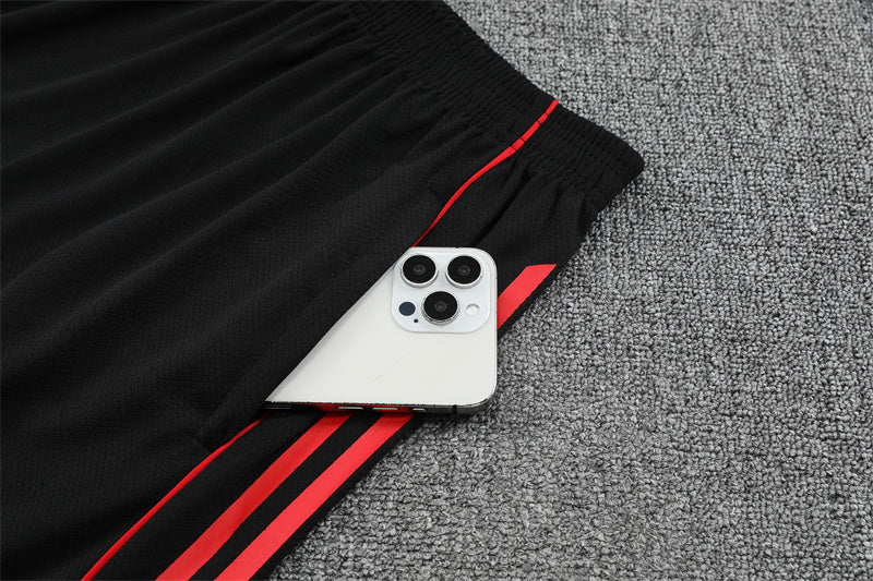 Ensemble-Maillot-Short-Manchester-United-2025-2026-Rouge-4