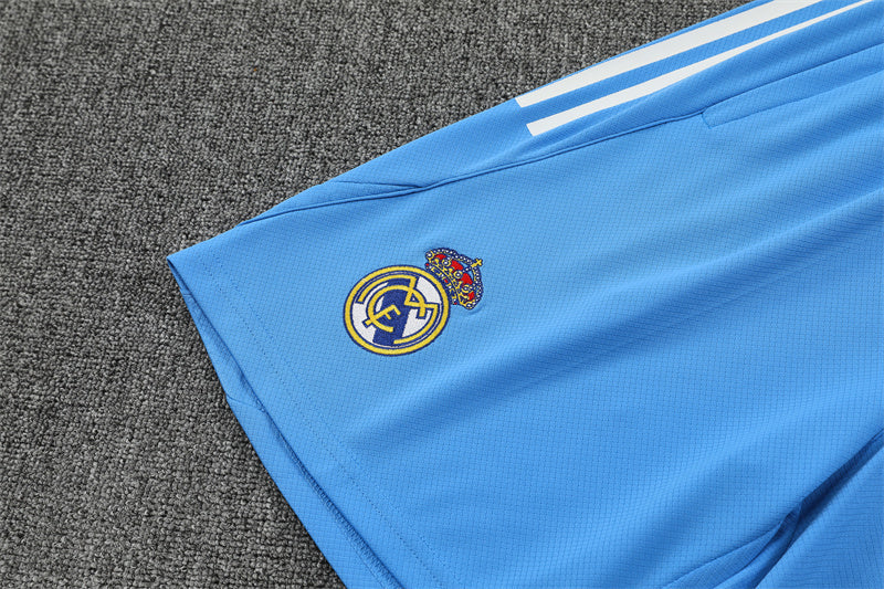Ensemble-Maillot-Short-Real-Madrid-2025-2026-Blanc-Bleu-Ciel-4