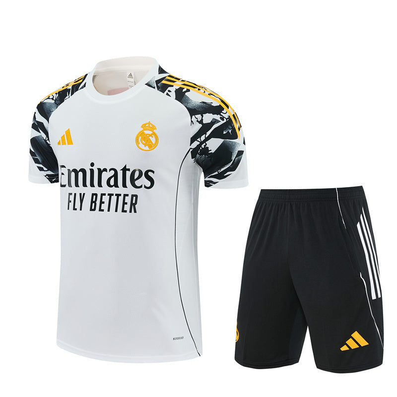 Ensemble-Maillot-Short-Real-Madrid-Marvel-2025-2026-Blanc-Jaune-Label-1