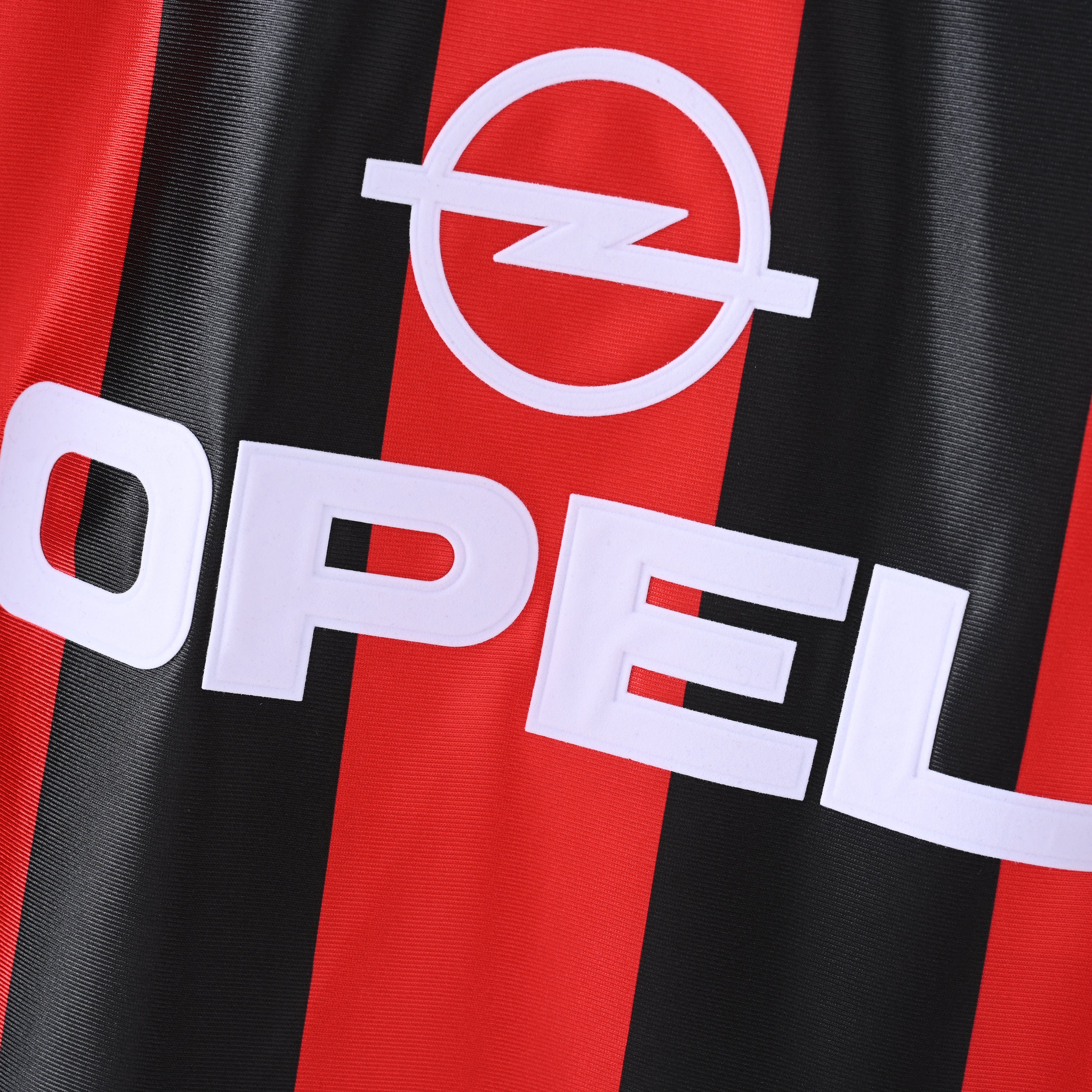 Maillot-AC-Milan-Domicile-1998-99-3