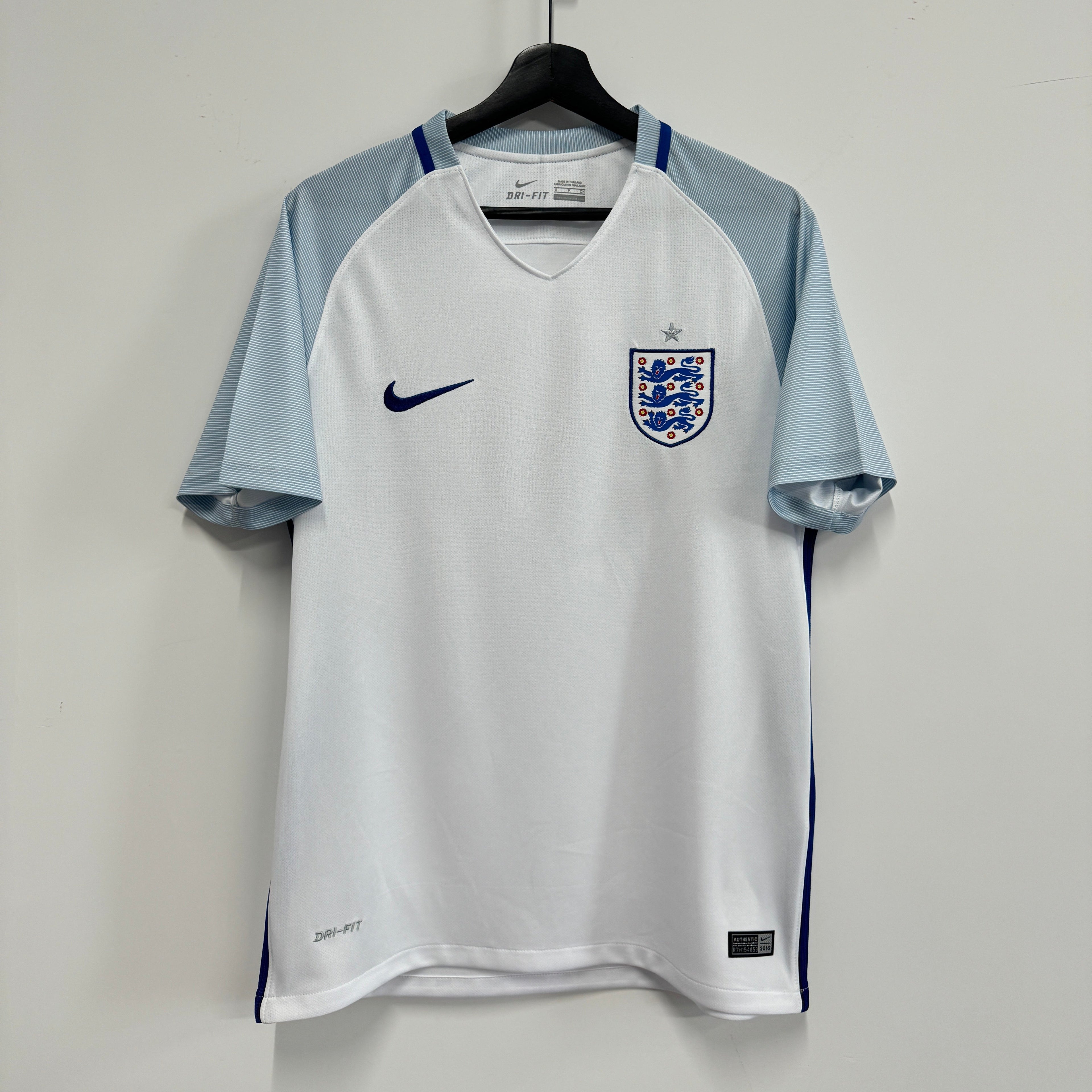 Maillot-Angleterre-Retro-Vintage-2016-Domicile-Homme-1