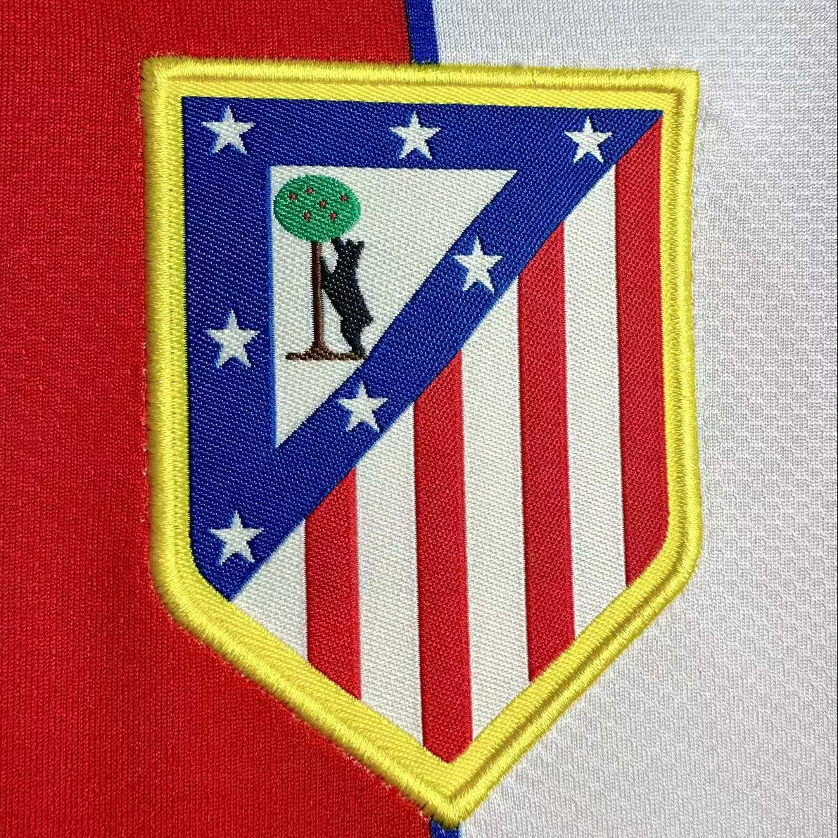 Maillot-Atletico-Madrid-Retro-Vintage-2011-2012-Domicile-Homme-3