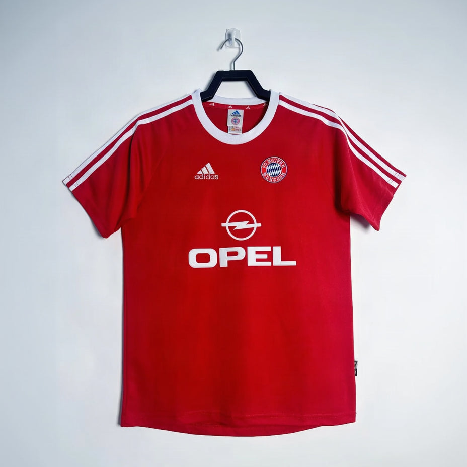 Maillot-Bayern-Munich-Retro-Vintage-2001-2002-UEFA-Domicile-Homme-1