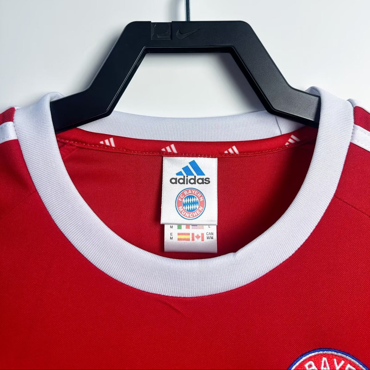 Maillot-Bayern-Munich-Retro-Vintage-2001-2002-UEFA-Domicile-Homme-3