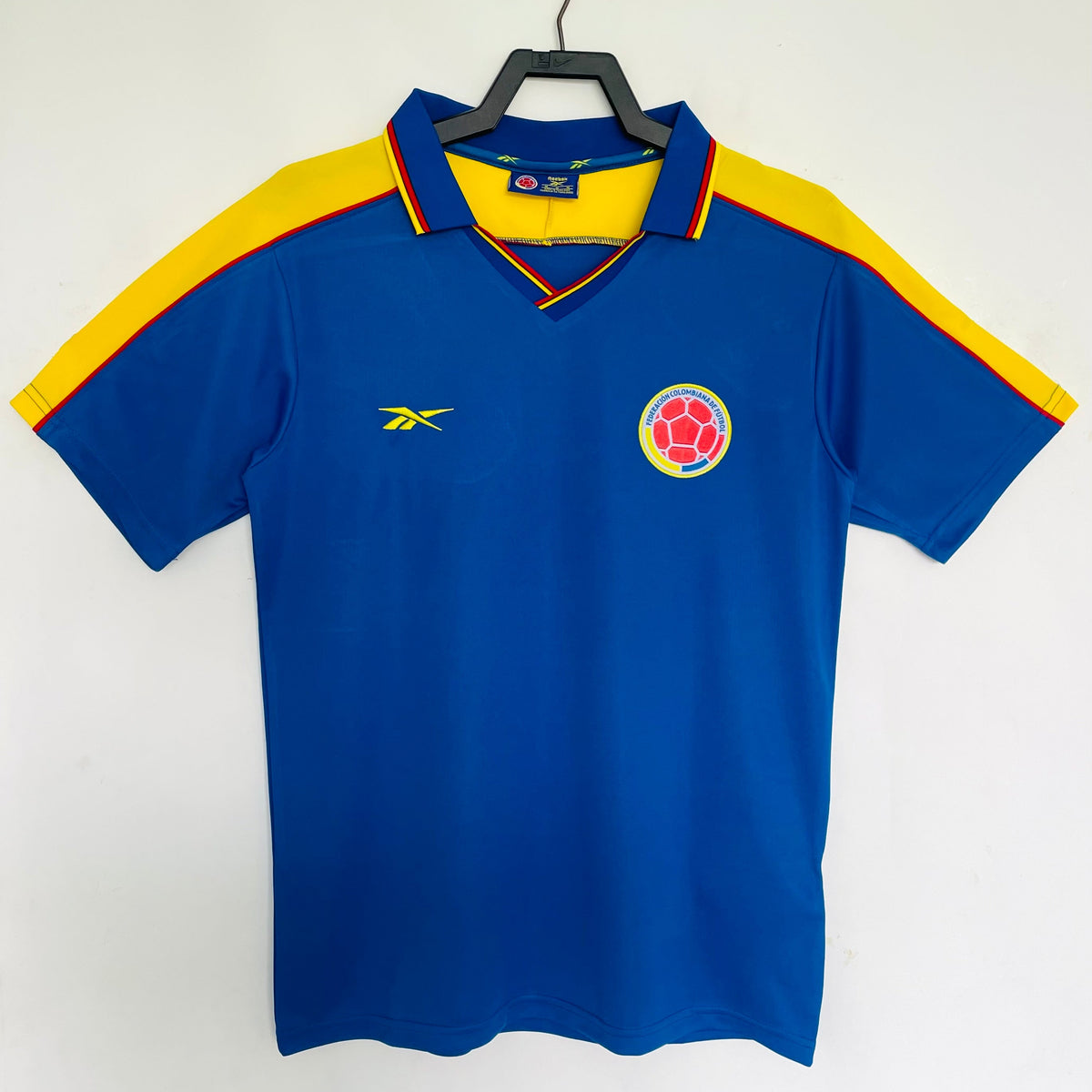 Maillot-Colombie-Retro-Vintage-1998-Exterieur-Homme-1