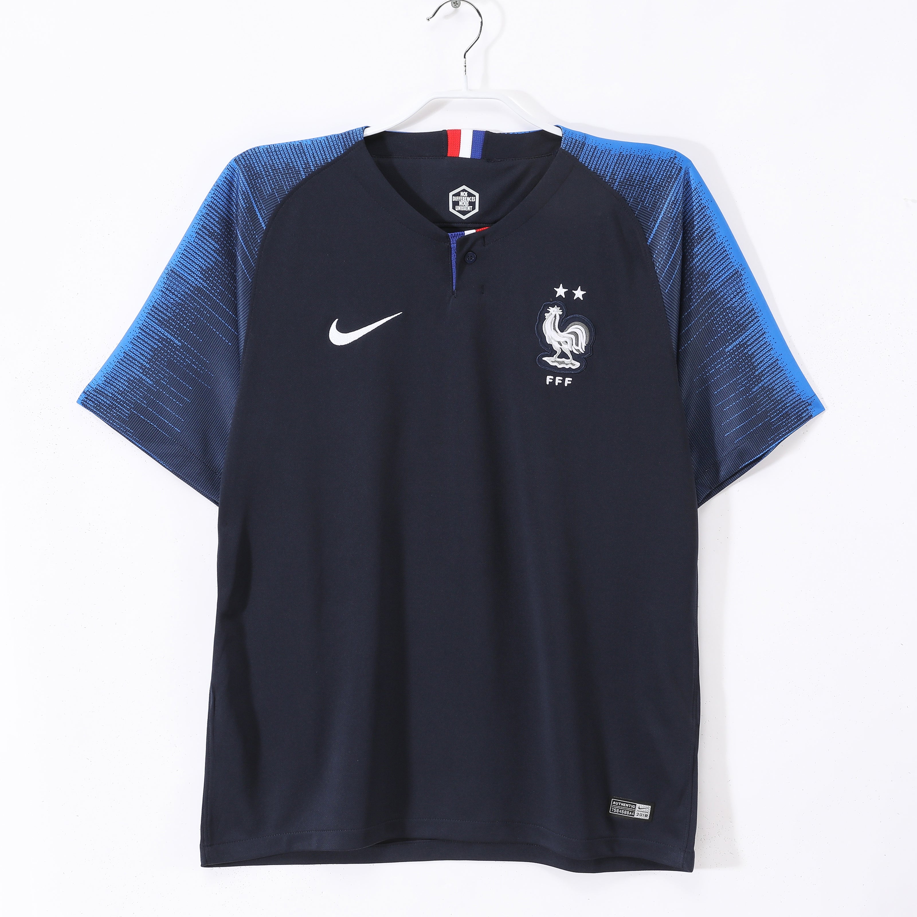 Maillot-France-2018-2019-Domicile-Vintage-Retro-1
