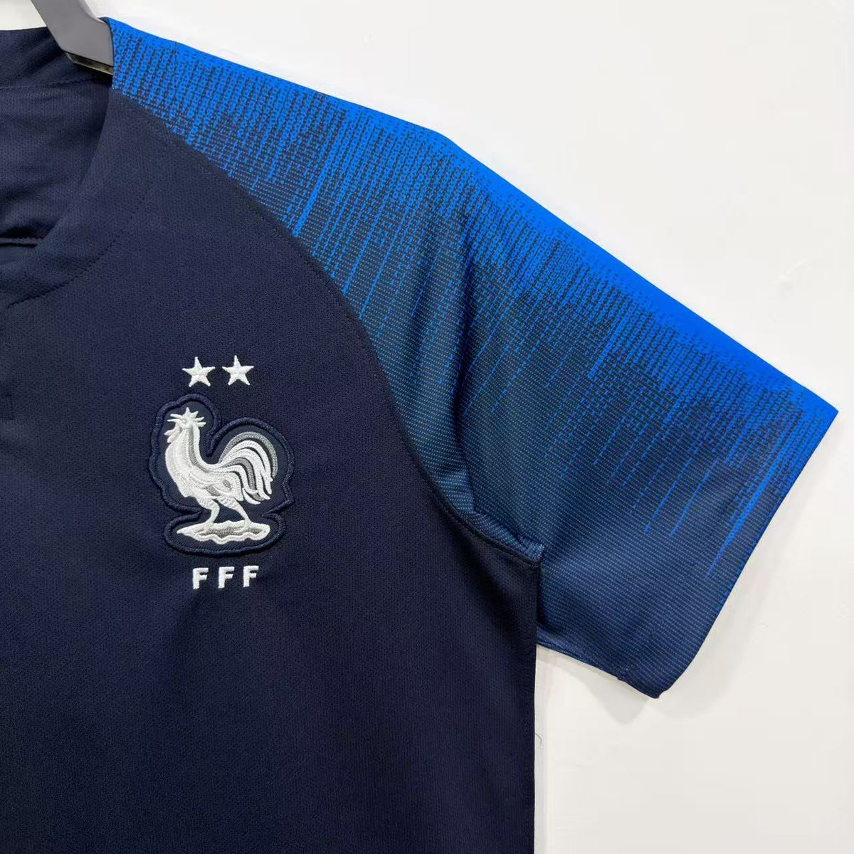 Maillot-France-2018-2019-Domicile-Vintage-Retro-3