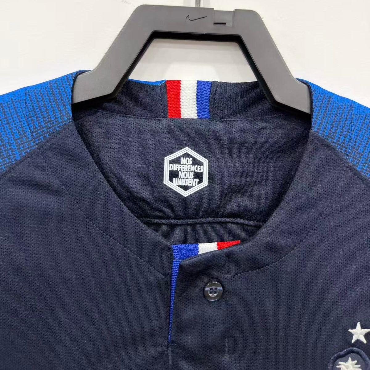 Maillot-France-2018-2019-Domicile-Vintage-Retro-4