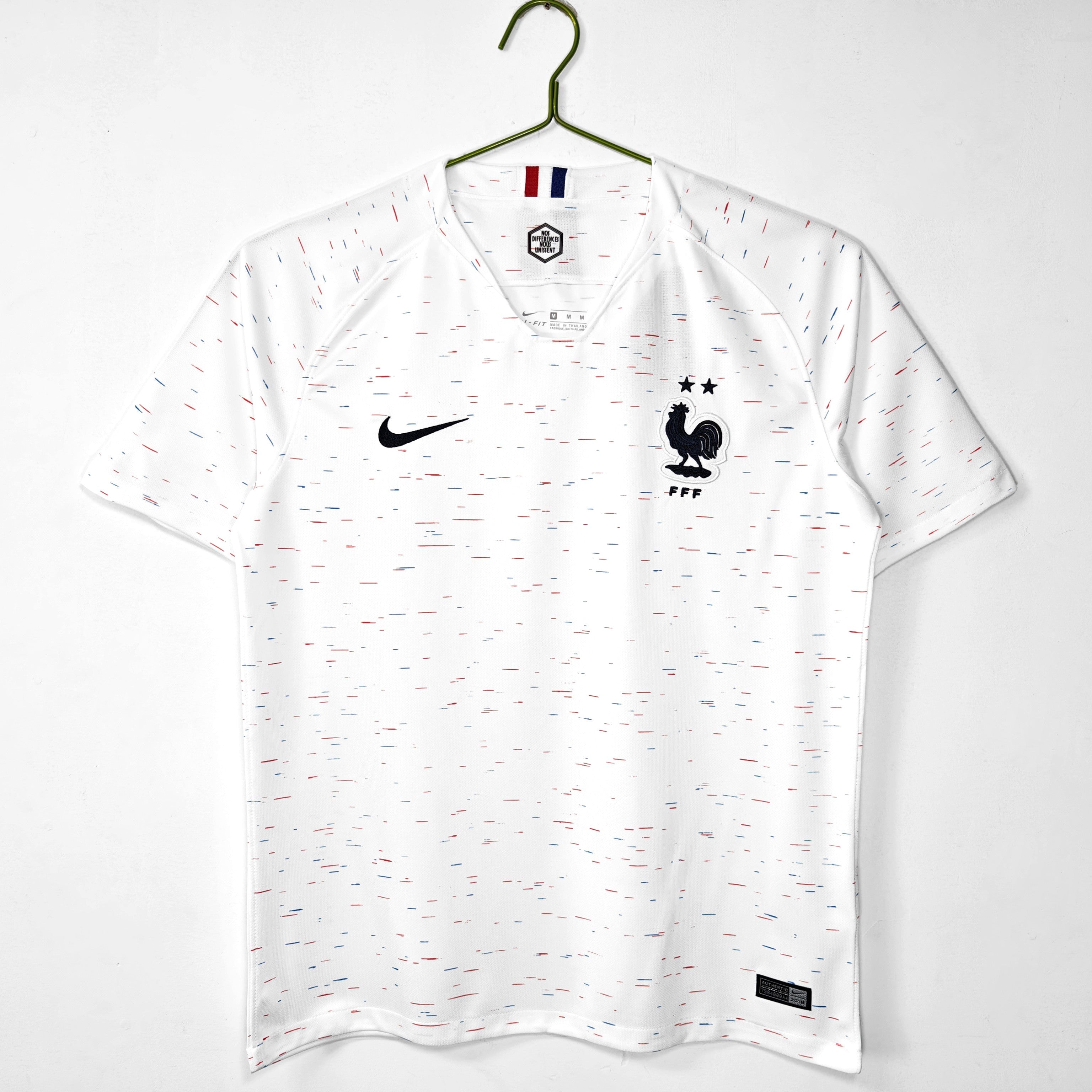 Maillot-France-2018-2019-Exterieur-Vintage-Retro-1