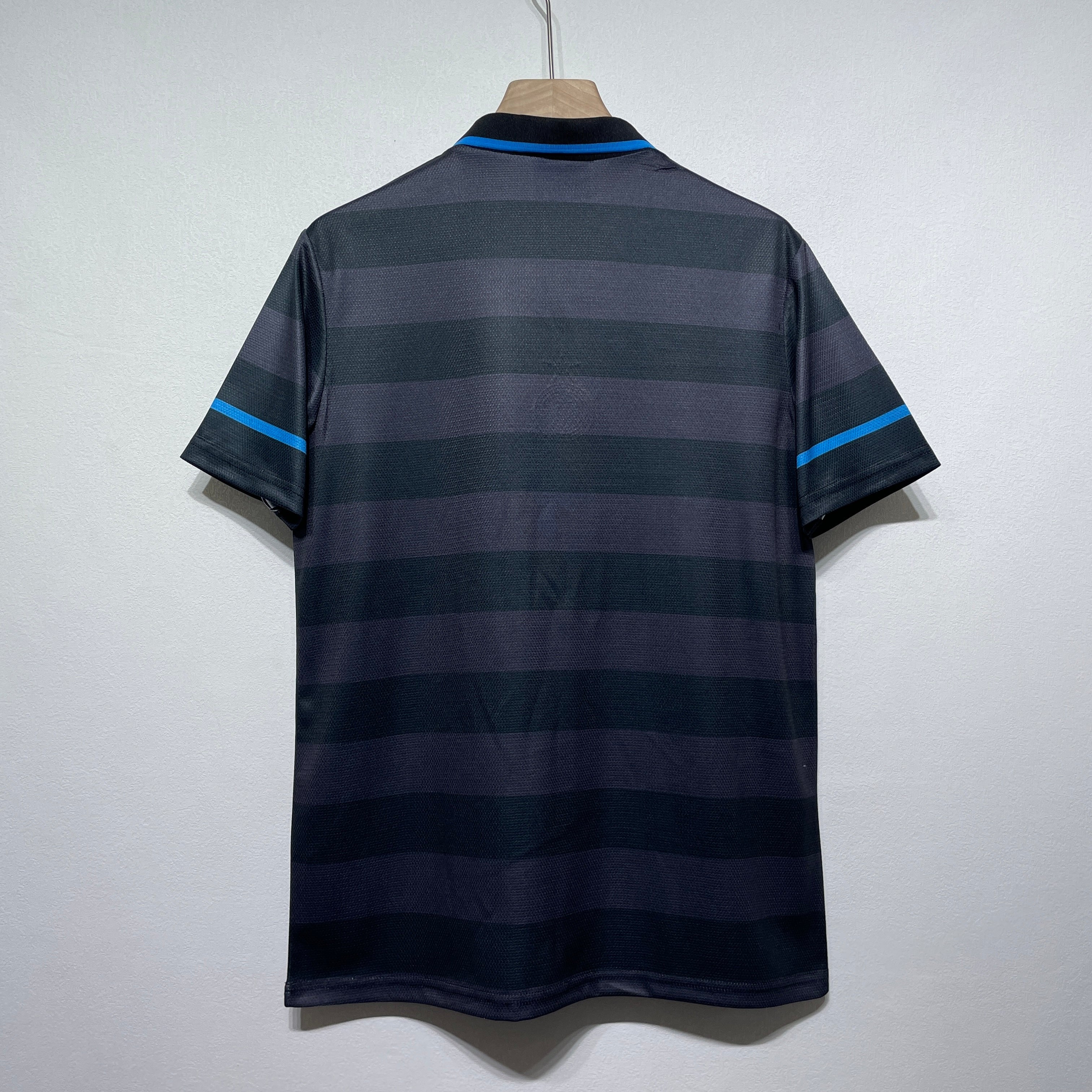 Maillot-Inter-Milan-Retro-Vintage-1997-1998-Third-Homme-2