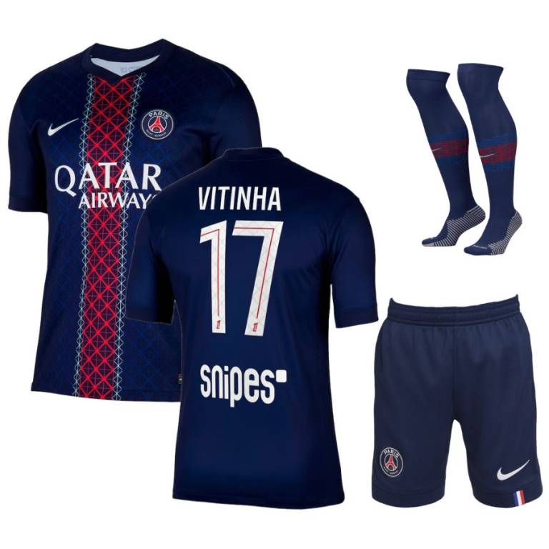Maillot-Kit-Enfant-PSG-Domicile-2025-2026-Vitinha-768x768