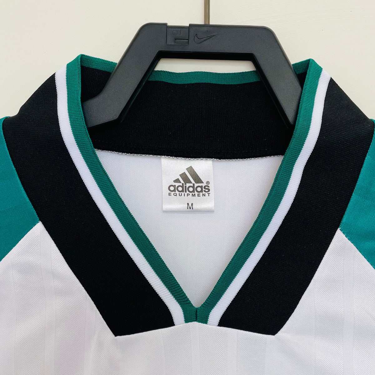Maillot-Liverpool-Retro-Vintage-Manches-Longues-1993-1995-Exterieur-Homme-3
