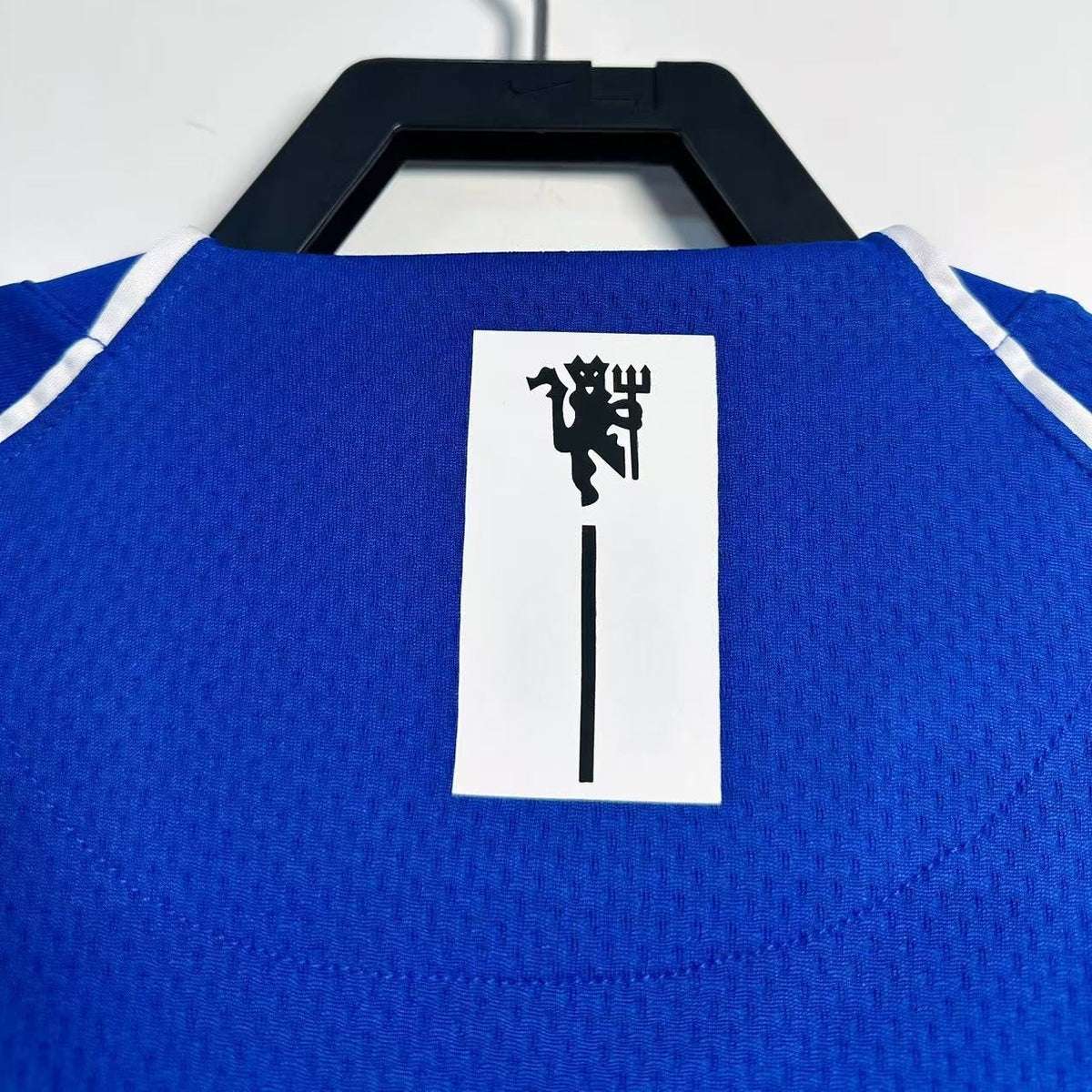 Maillot-Manchester-United-Retro-Vintage-2007-2008-Gardien-Homme-Bleu-3