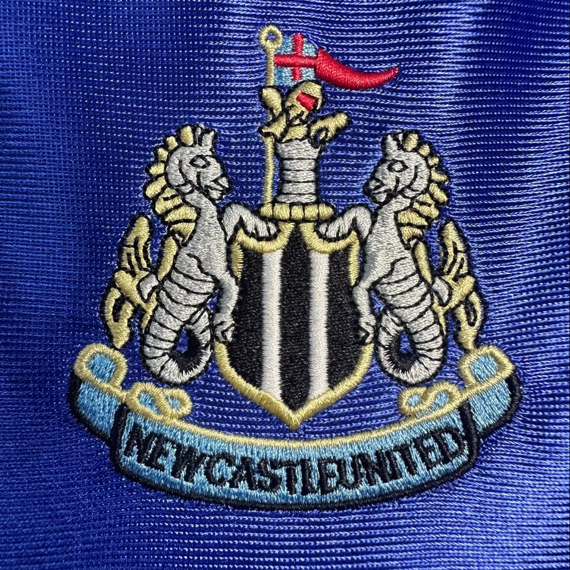 Maillot-Newcastle-United-Retro-Vintage-1998-1999-Exterieur-Homme-4