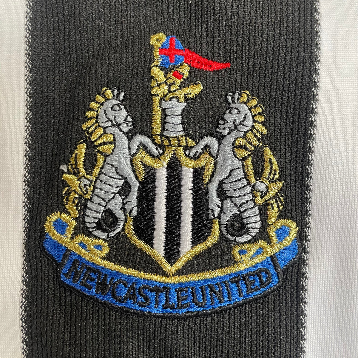 Maillot-Newcastle-United-Retro-Vintage-2005-2006-Domicile-Homme-3