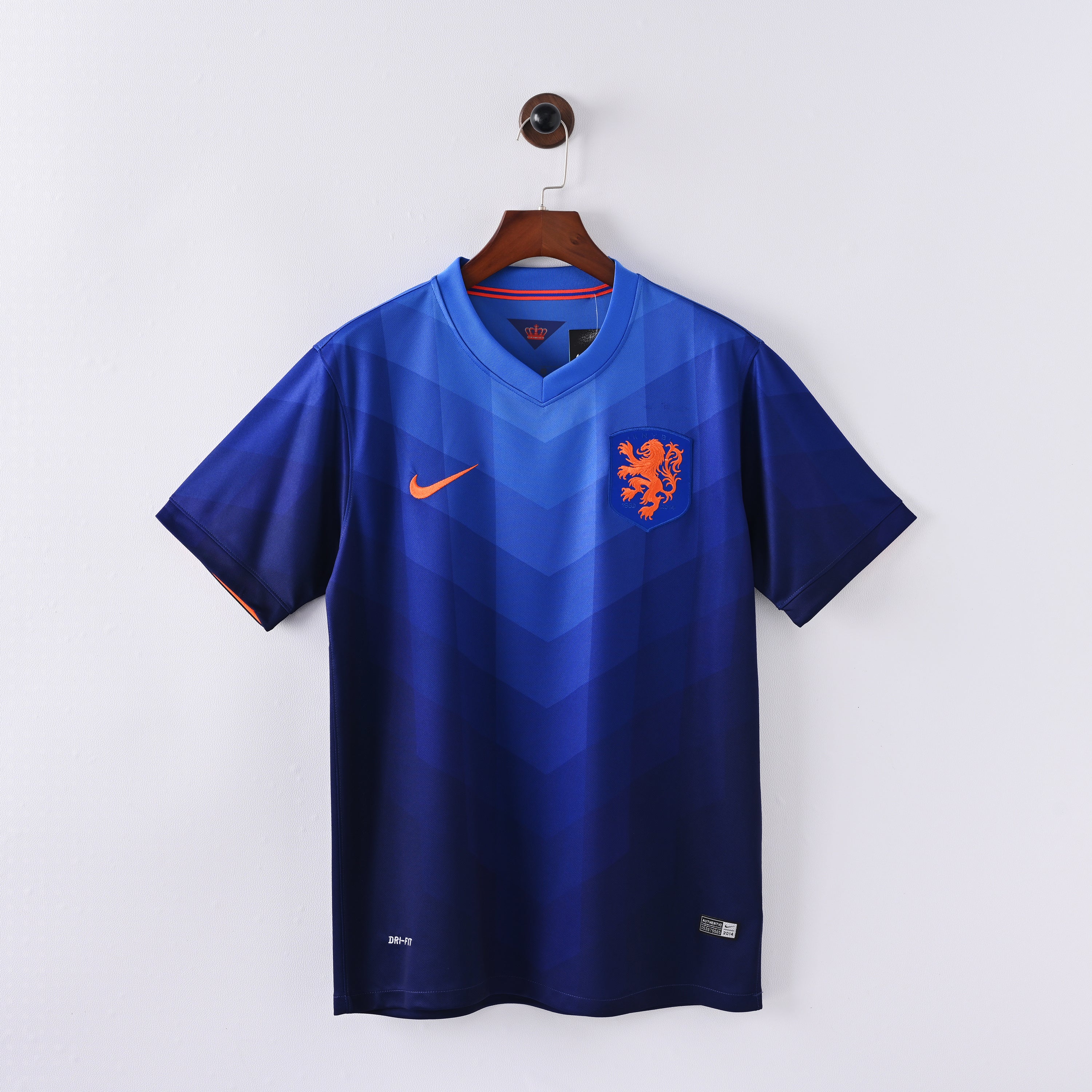 Maillot-Pays-Bas-2014-Exterieur-Vintage-Retro-1