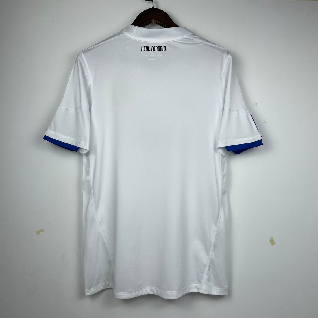 Maillot-Real-Madrid-Retro-Vintage-2010-2011-Domicile-Homme-2