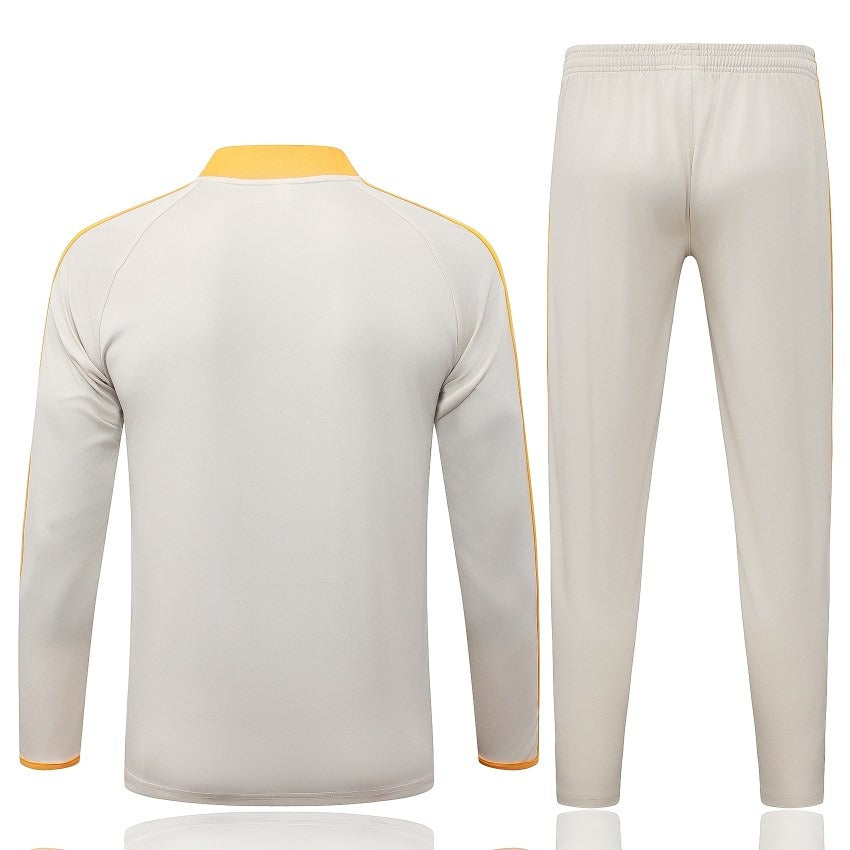 Survetement-Bayern-Munich-Training-2026-2027-Beige-Orange-2