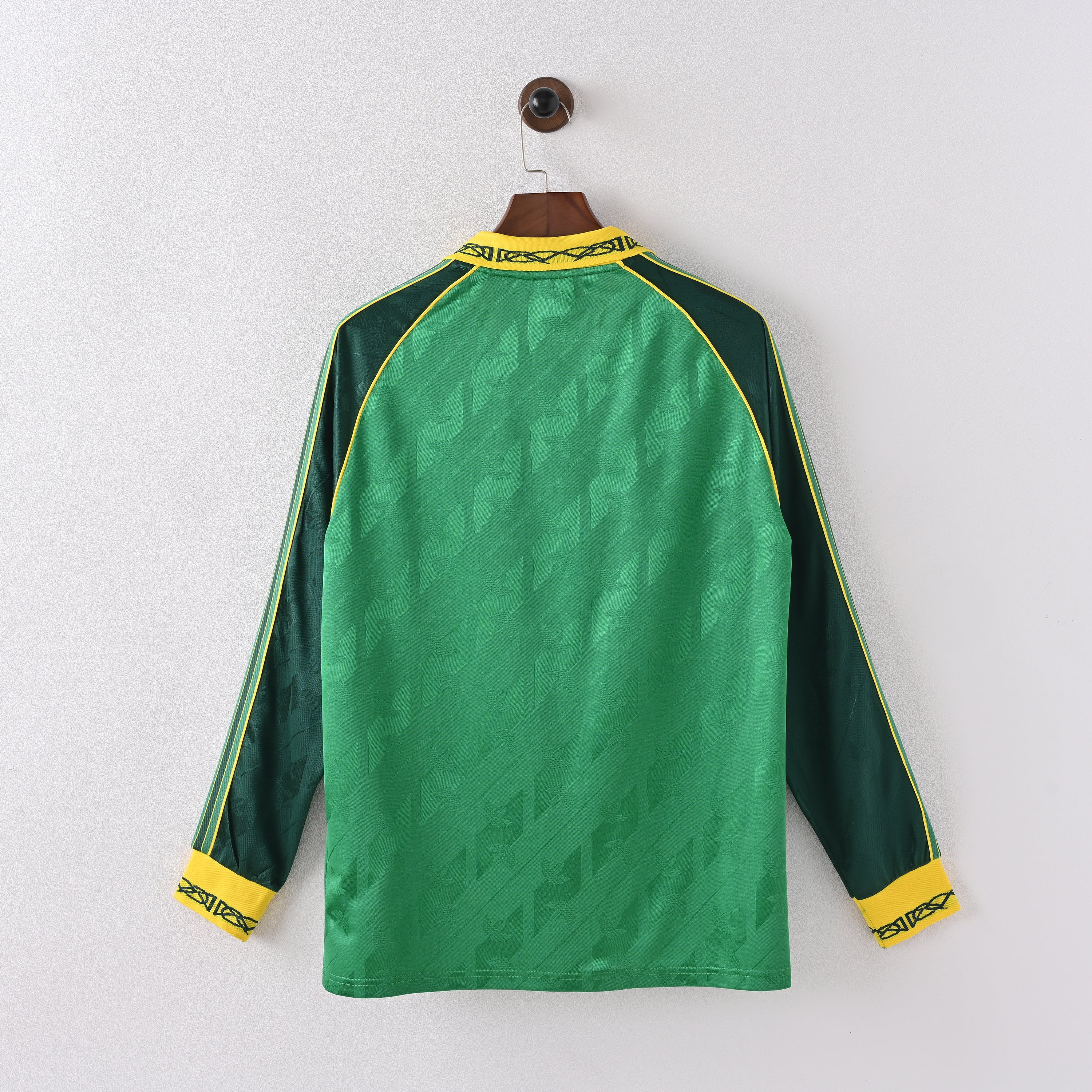 maillot--manches-lounges-celtic-fc-2024-2025-LFSTLR-vintage-retro-2