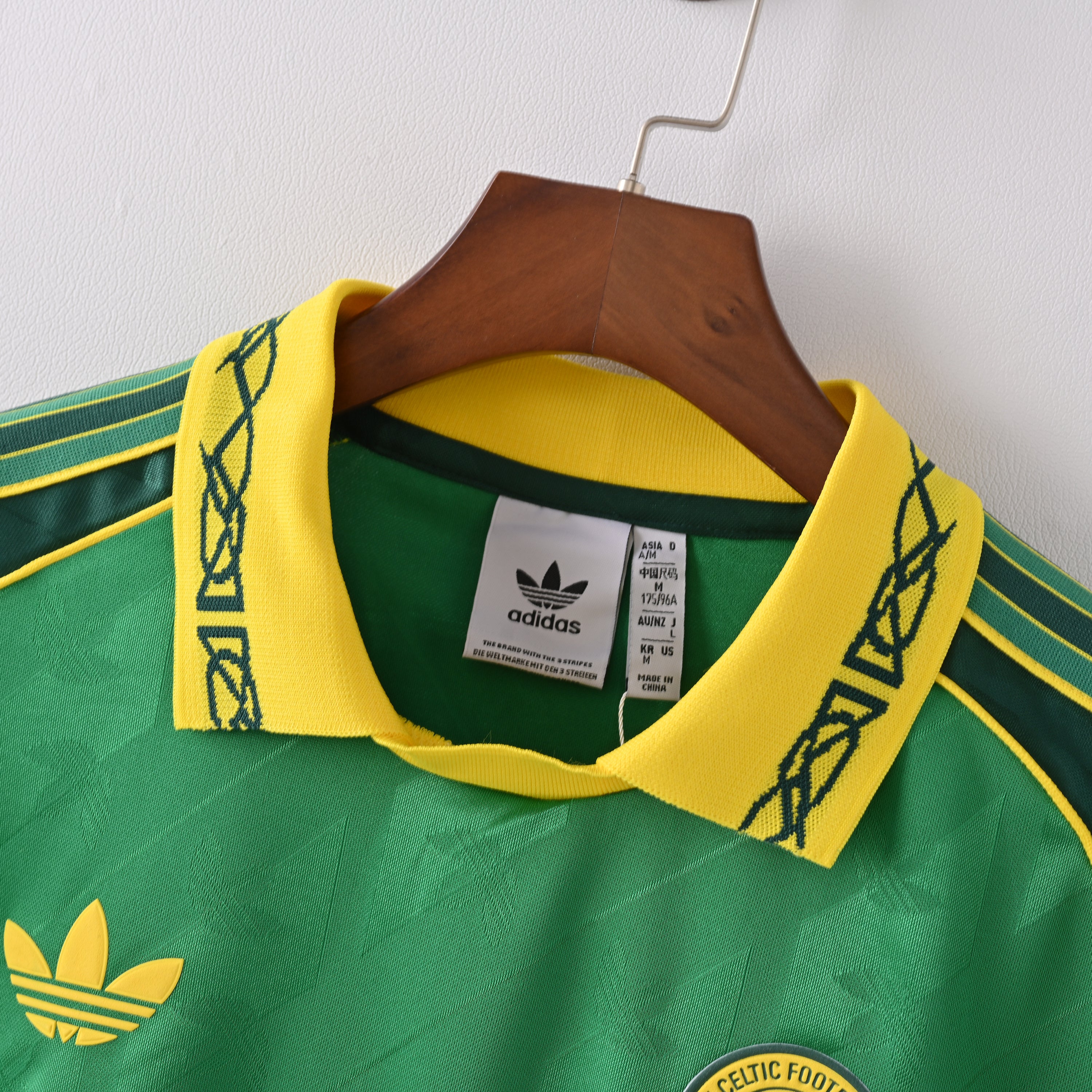 maillot--manches-lounges-celtic-fc-2024-2025-LFSTLR-vintage-retro-3
