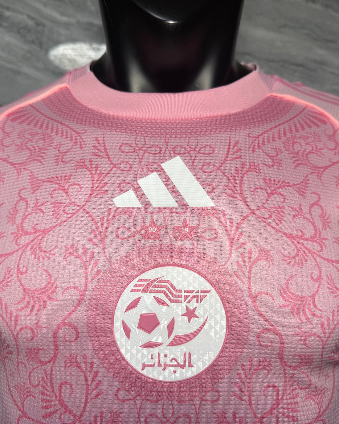 maillot-algerie-karakou-rose-2025-2026-version-match-2