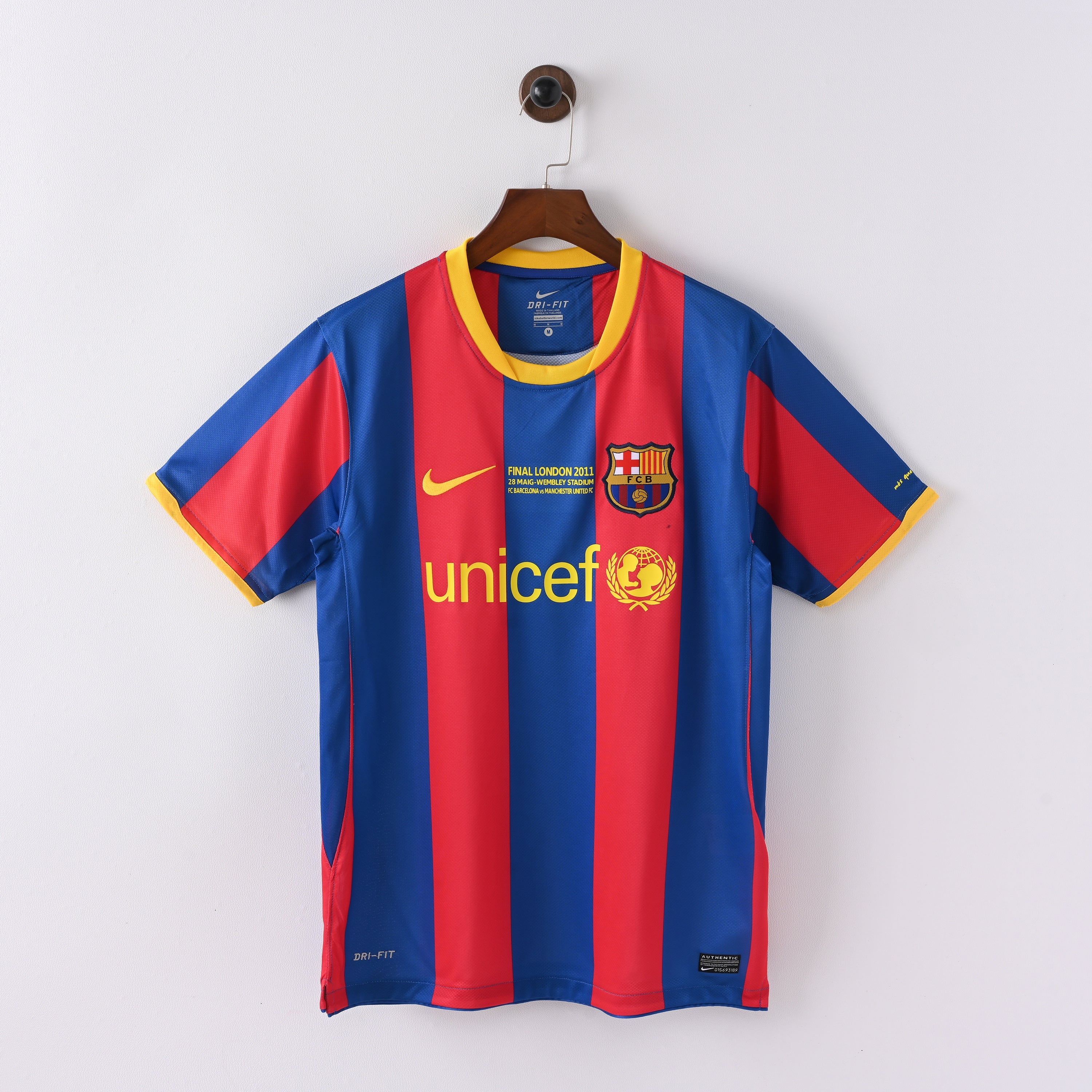 maillot-barcelone-2010-2011-domicile-vintage-retro-1
