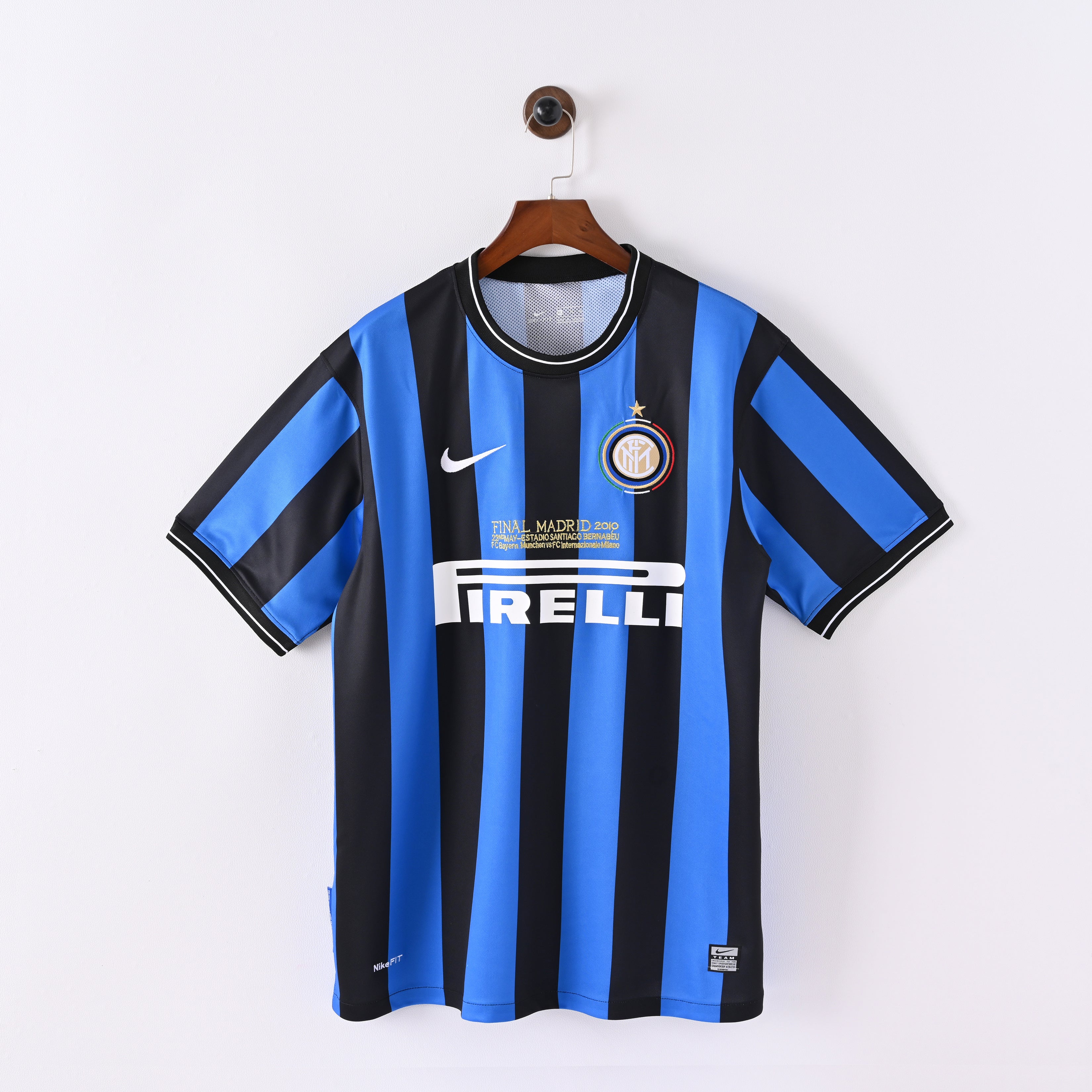 maillot-inter-milan-2009-2010-domicile-vintage-retro-1