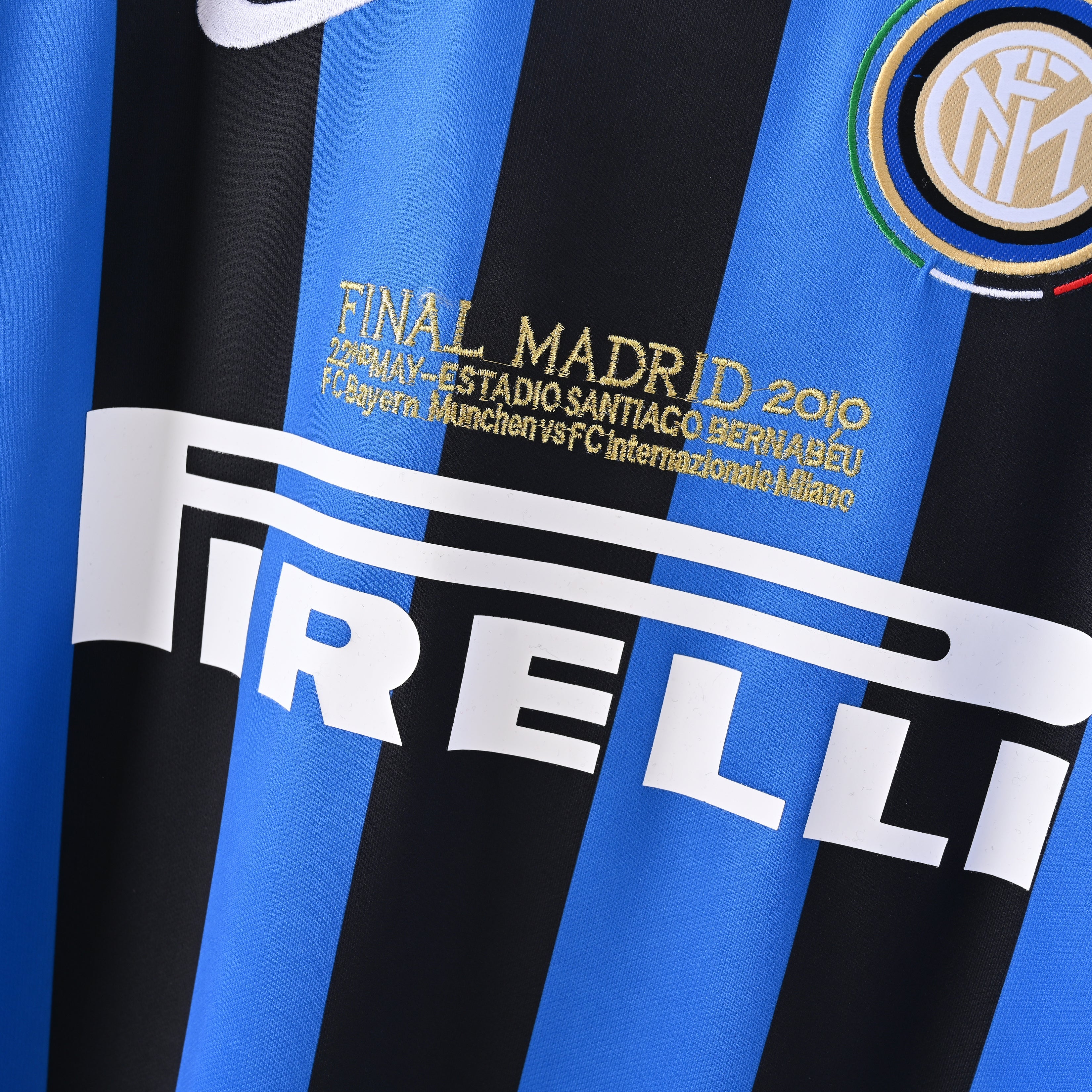 maillot-inter-milan-2009-2010-domicile-vintage-retro-3