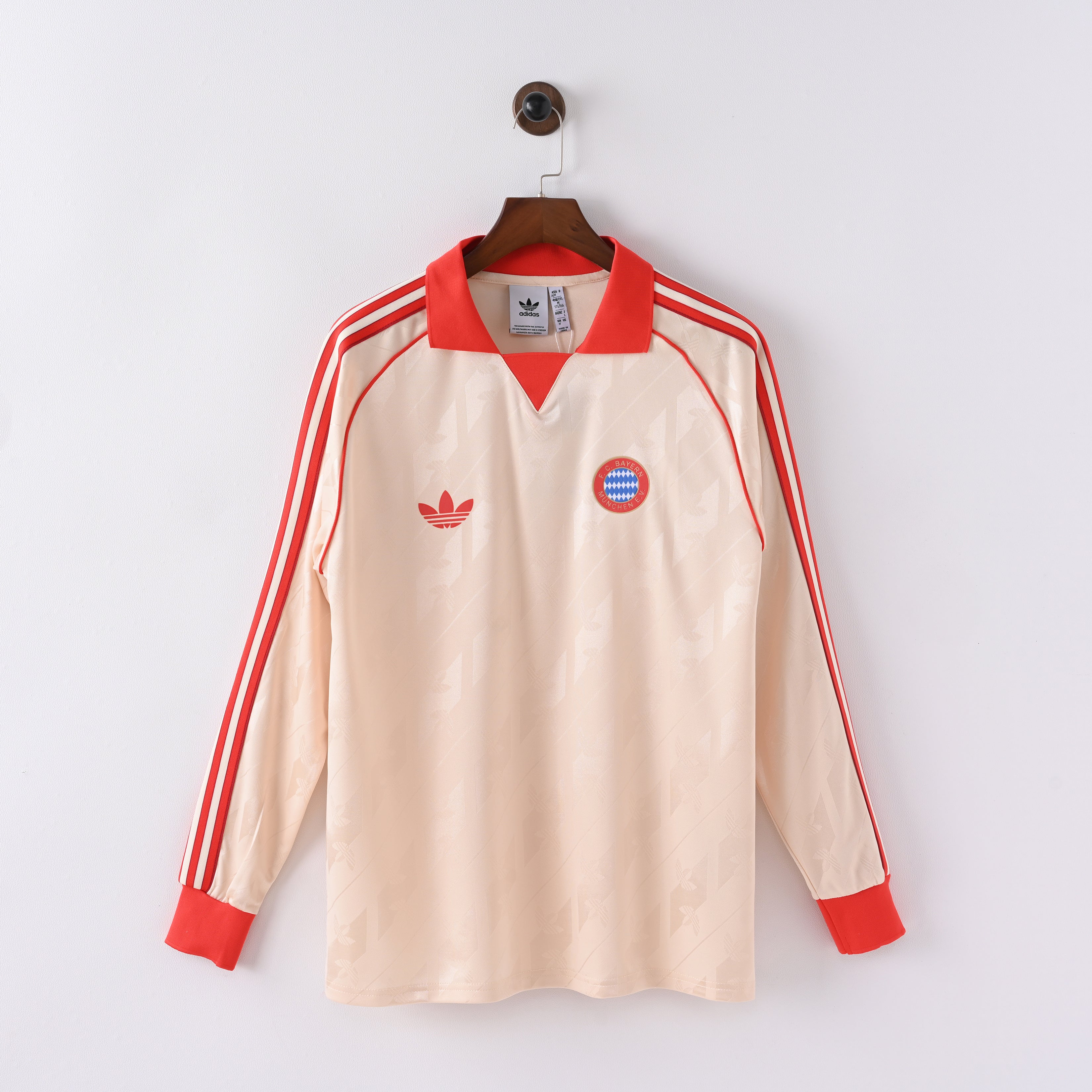 maillot-manches-lounges-bayern-munich-2024-2025-LFSTLR-vintage-retro-1