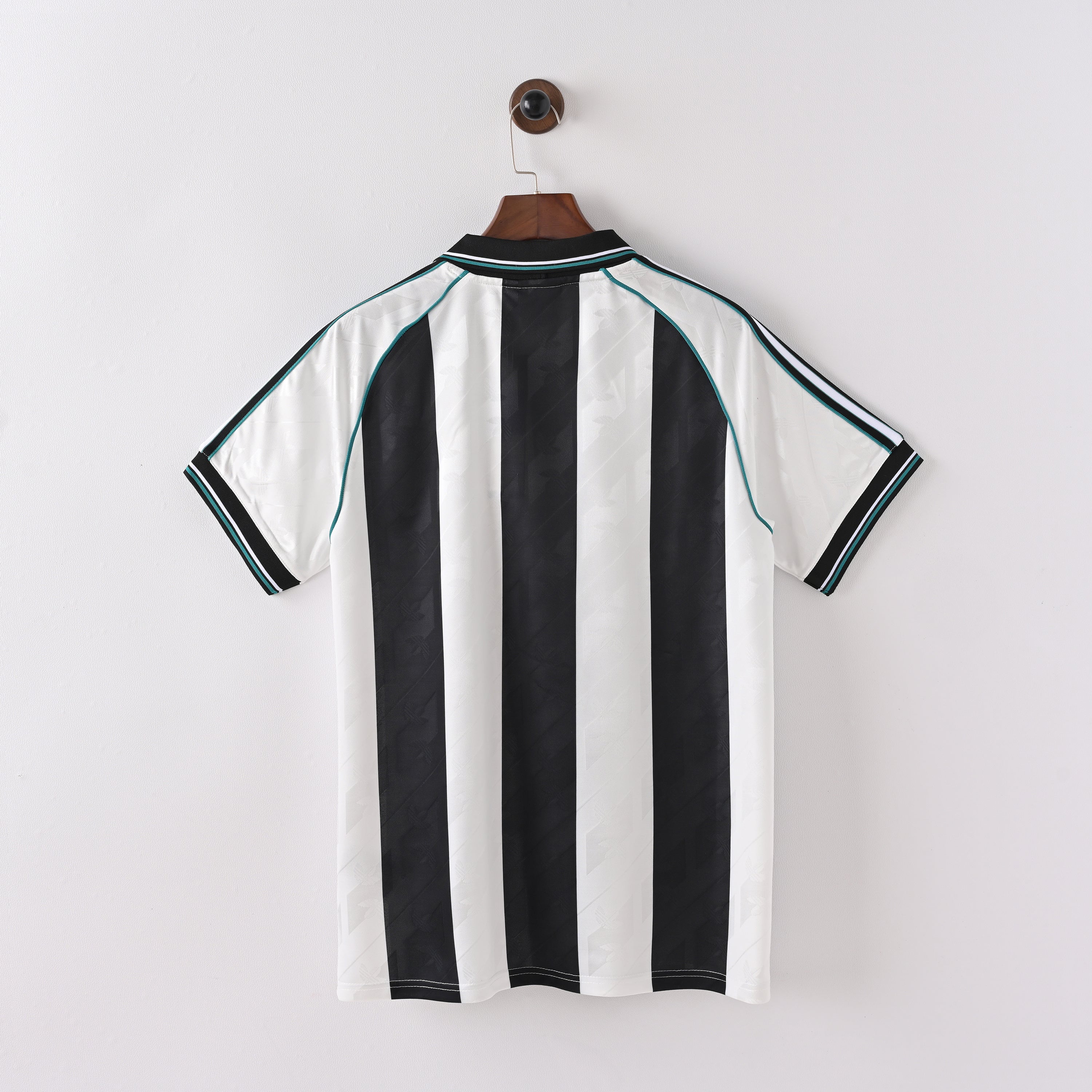 Maillot Newcastle United Retro Vintage 2024-2025 LFSTLR Homme | Foot Sport