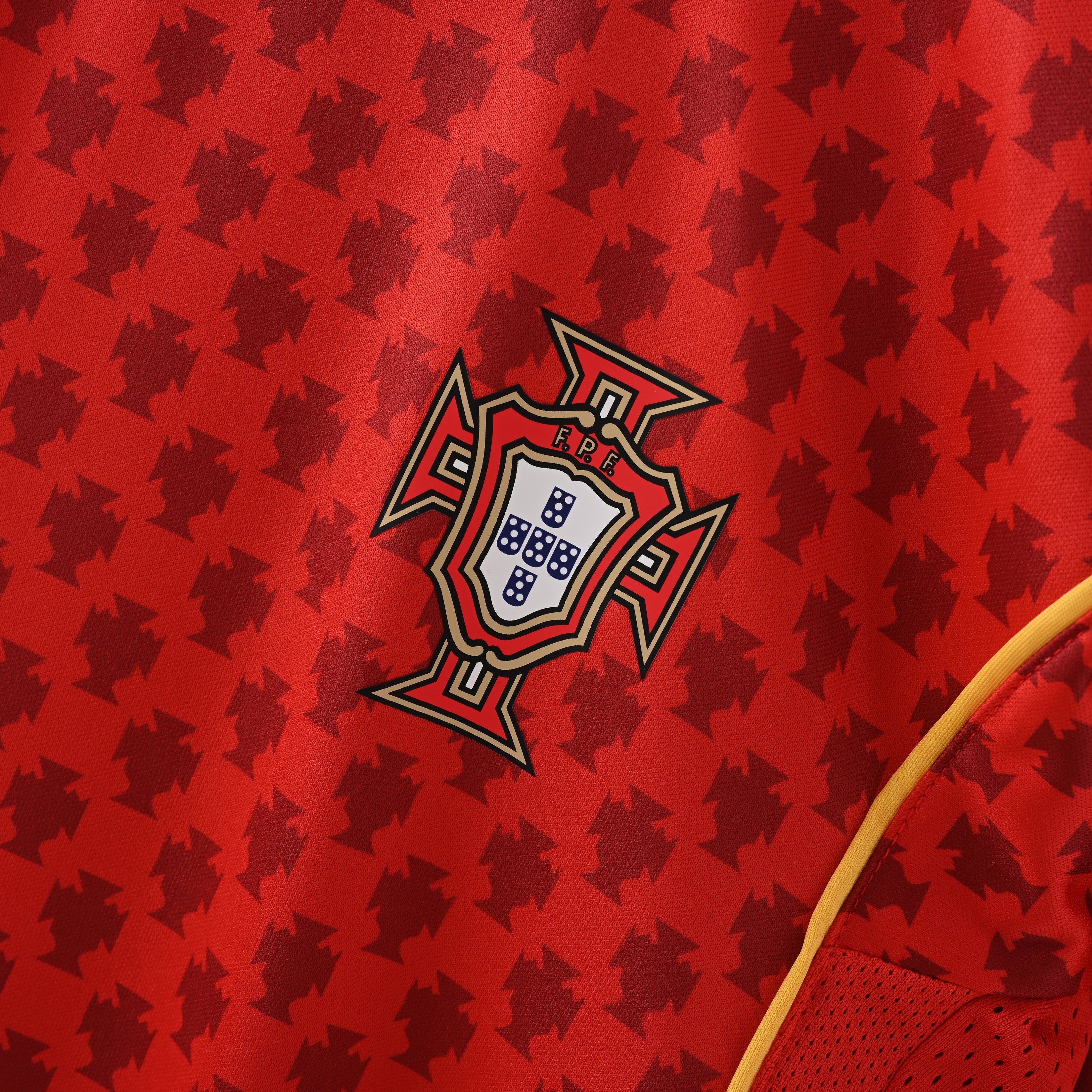 maillot-portugal-2004-domicile-vintage-retro-3