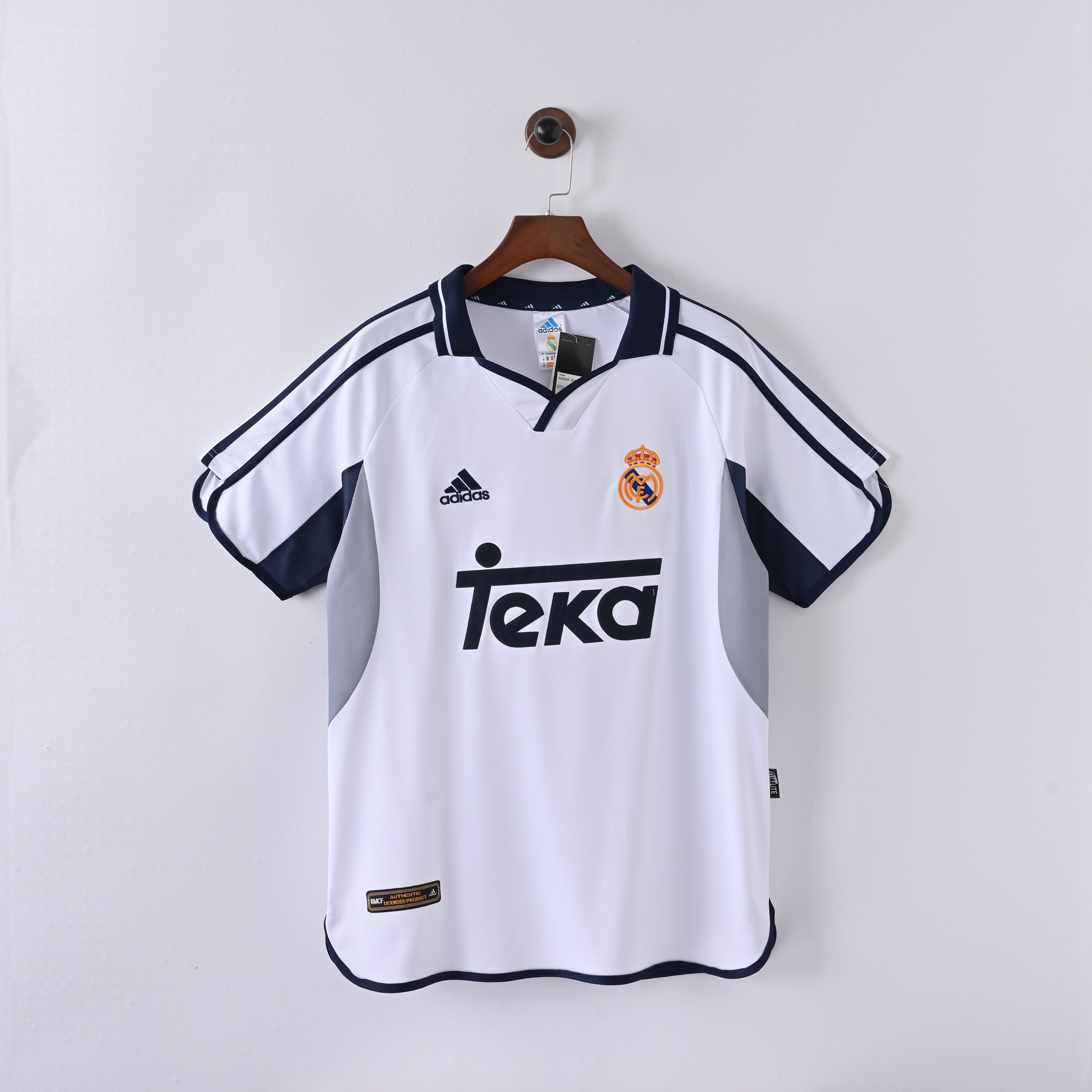maillot-real-madrid-2000-2001-domicile-vintage-retro-1