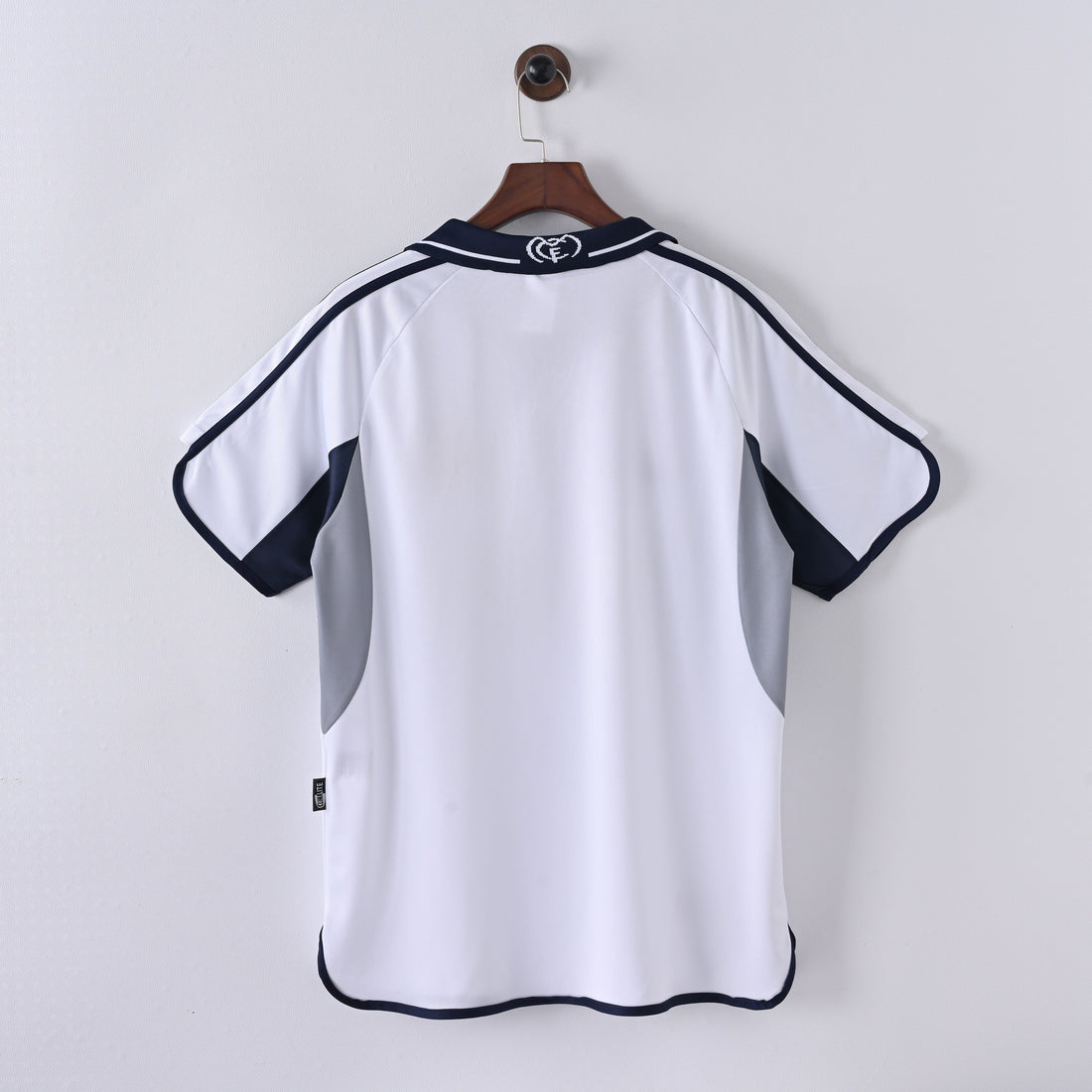 maillot-real-madrid-2000-2001-domicile-vintage-retro-2