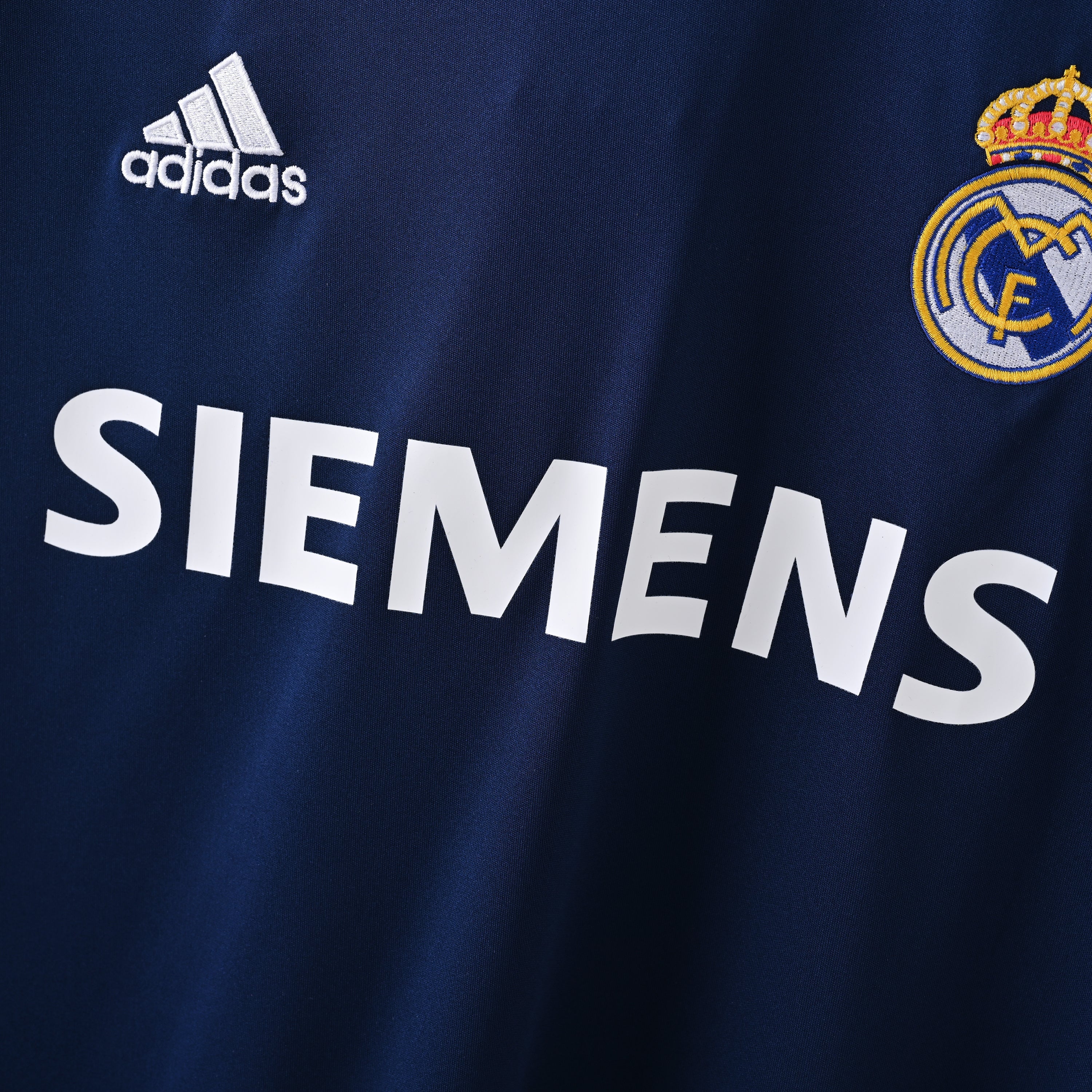 maillot-real-madrid-2005-2006-exterieur-vintage-retro-3