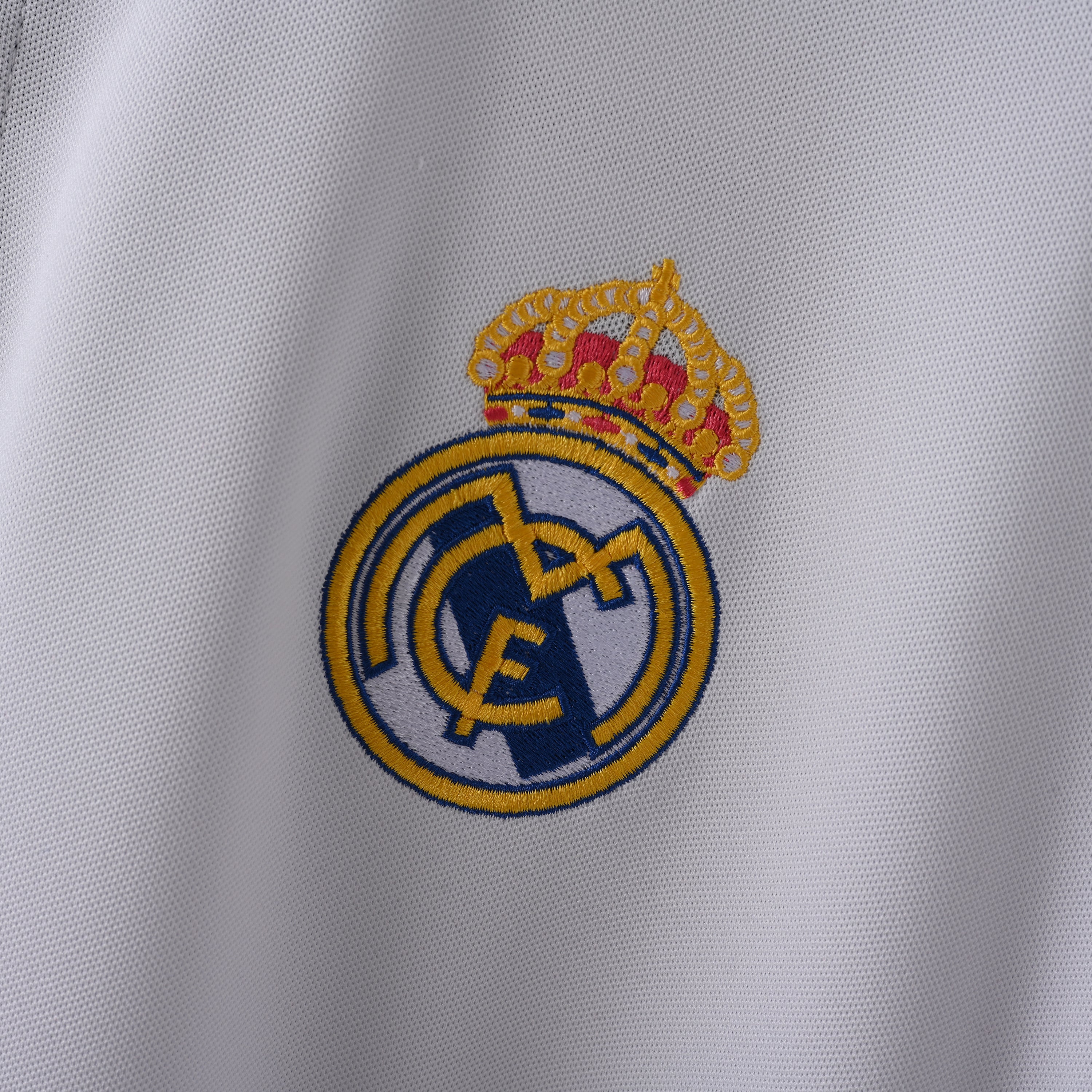 maillot-real-madrid-2016-2017-domicile-vintage-retro-3