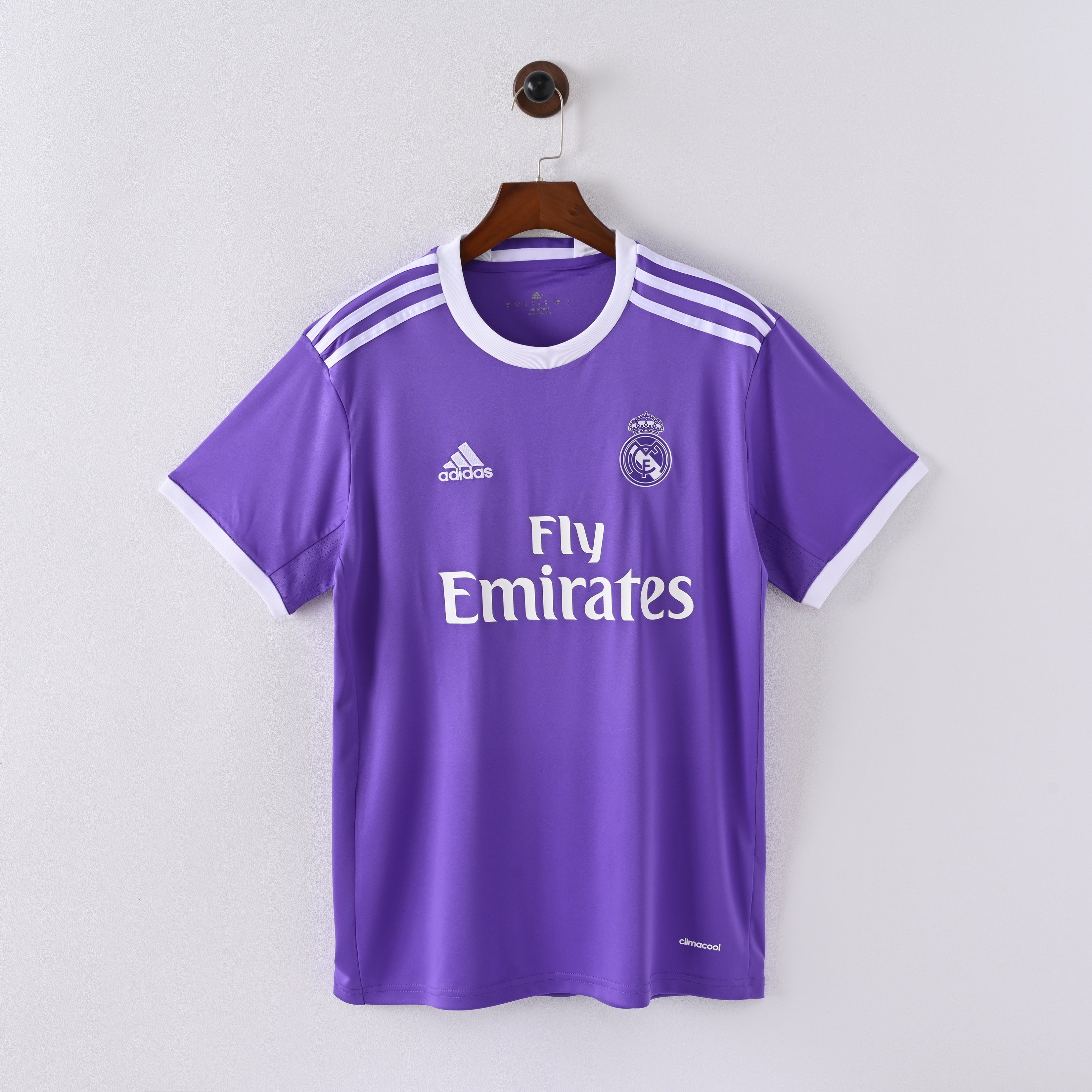 maillot-real-madrid-2016-2017-exterieur-vintage-retro-1