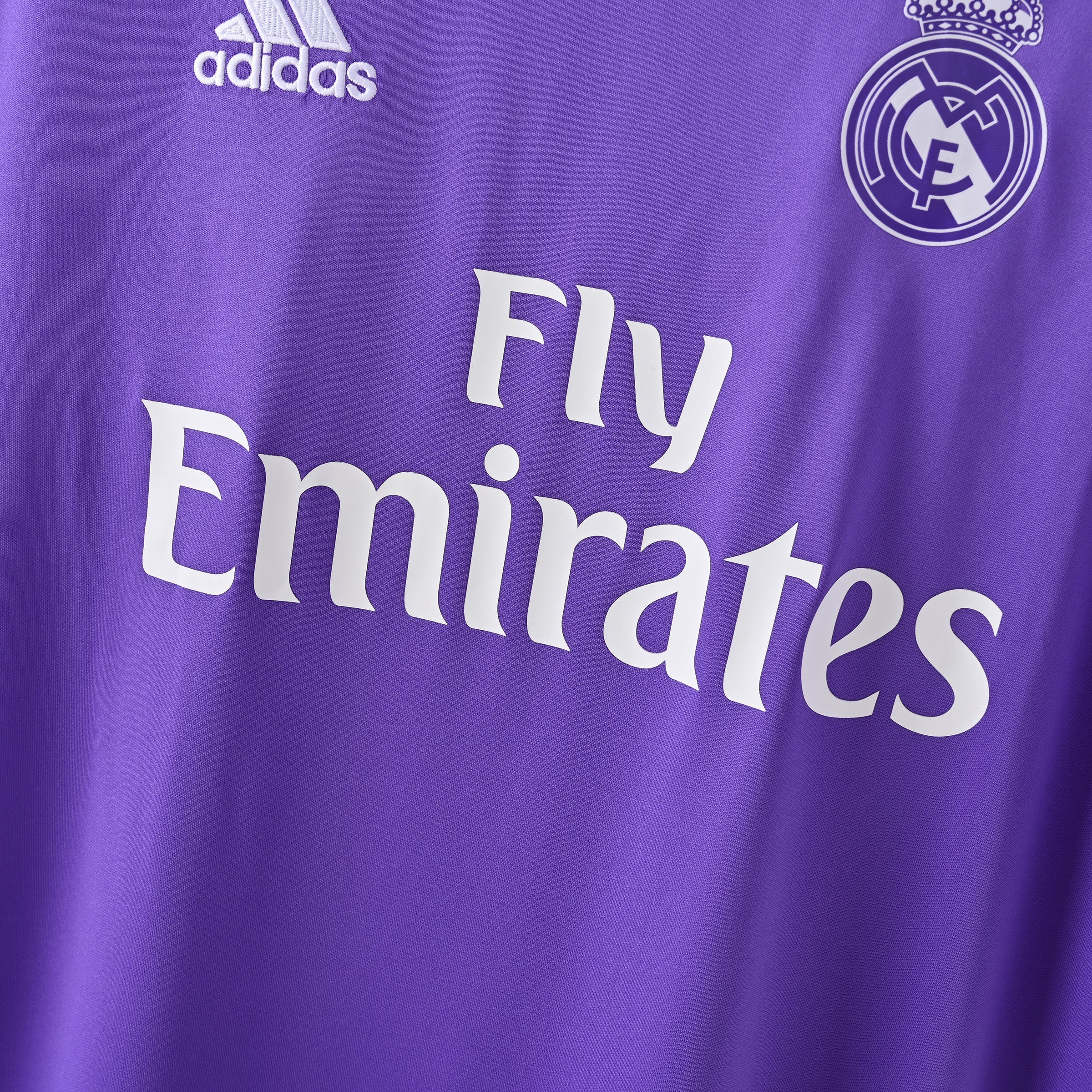maillot-real-madrid-2016-2017-exterieur-vintage-retro-3