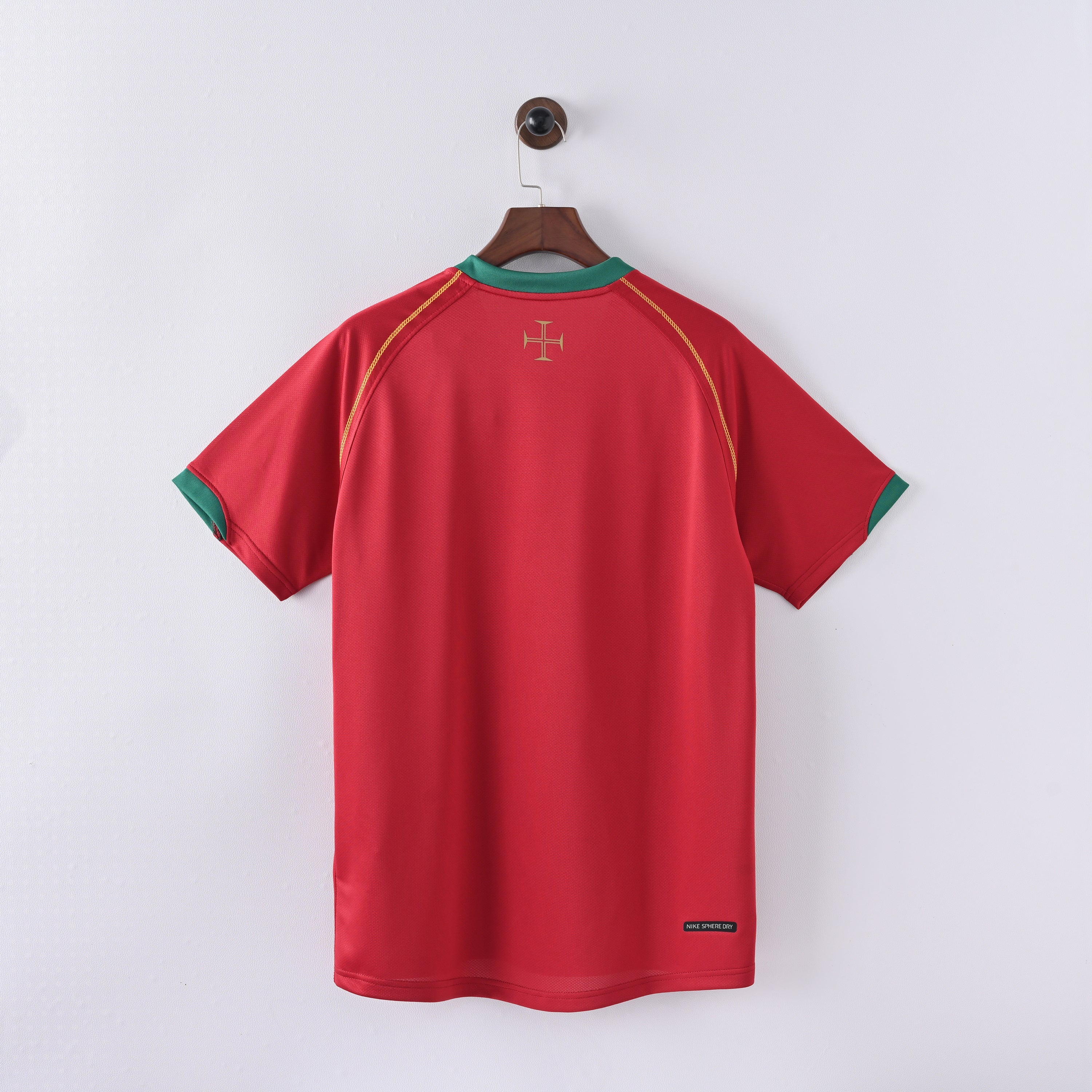 maillot-vintage-portugal-domicile-2006-2