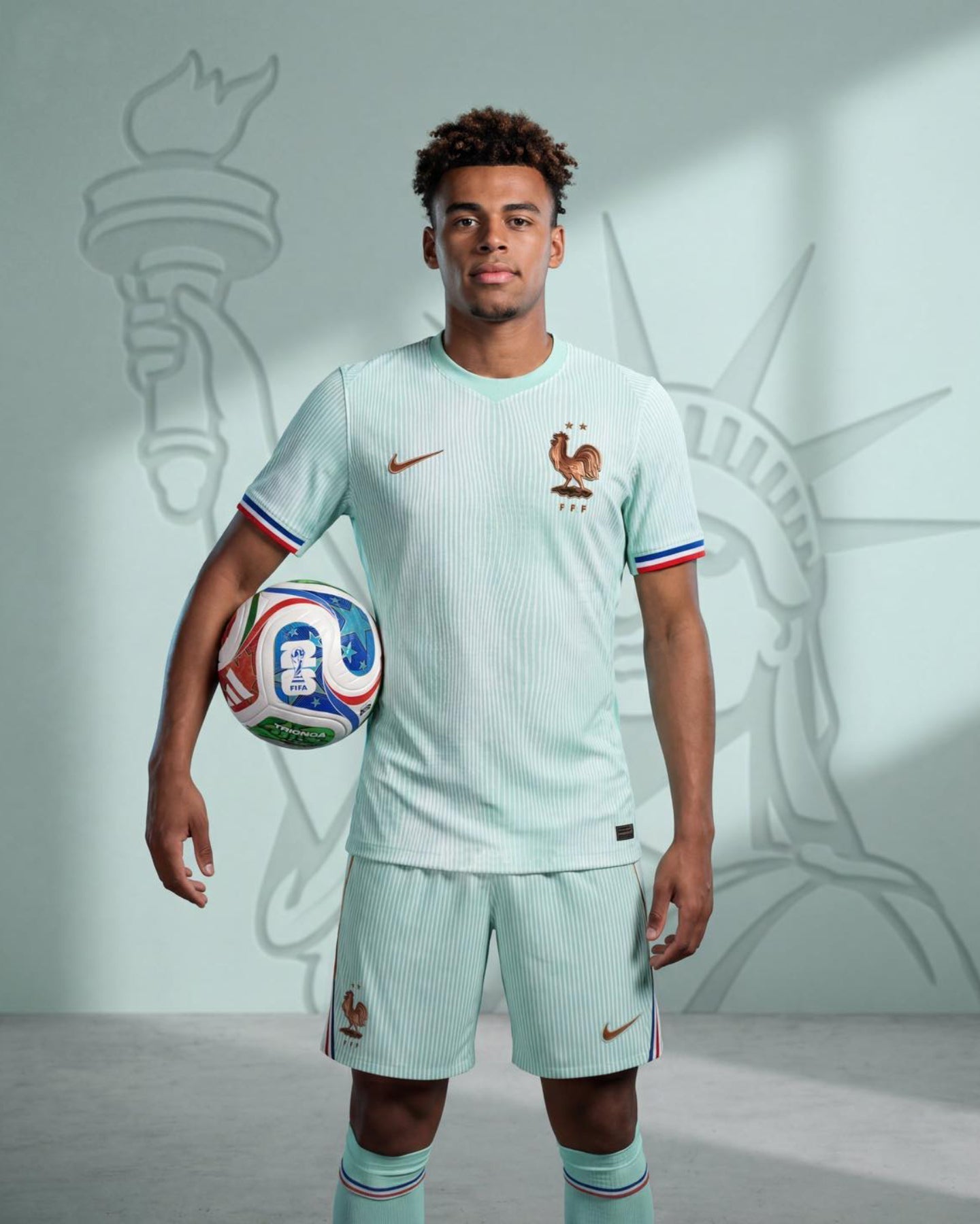 nouveau-maillot-france-coupe-du-monde-2026