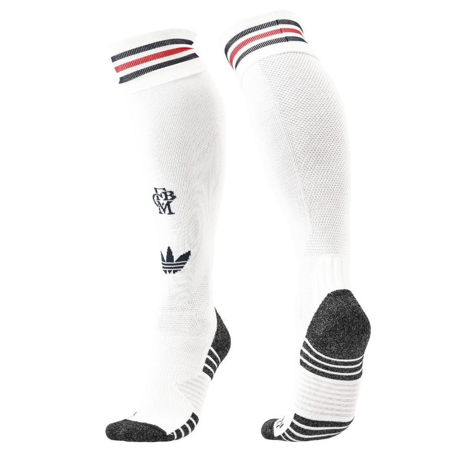 Chaussettes-Bayern-Munich-Exterieur-2026-2027-1