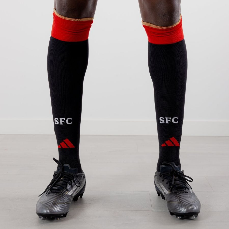 Chaussettes-FC-Seville-Domicile-2026-2027-1