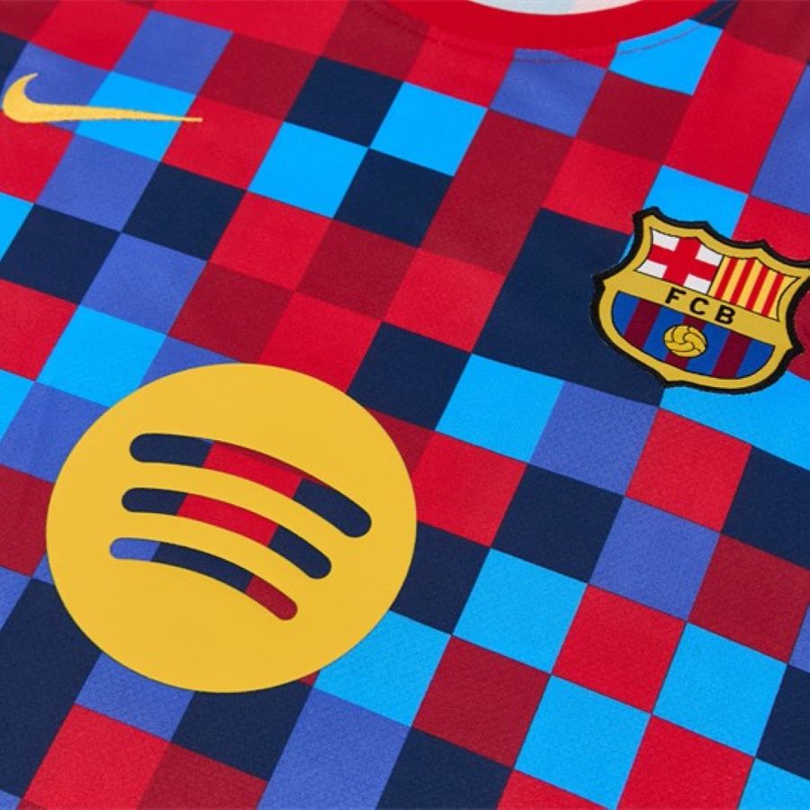 Ensemble-Maillot-Short-Barcelone-2026-2027-Rouge-Bleu-Camouflage-4