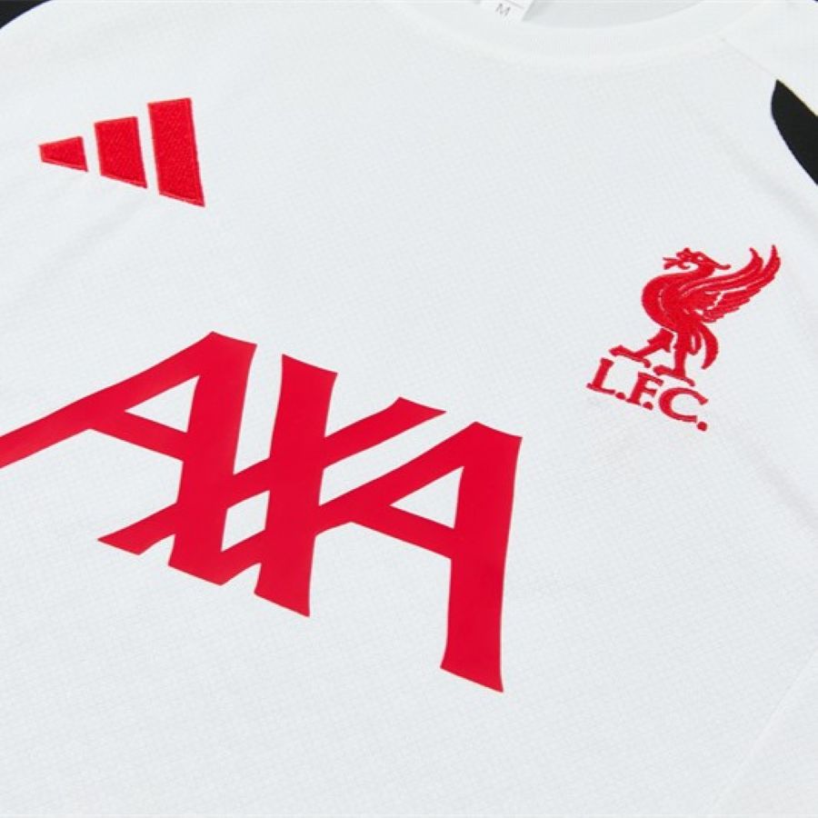 Ensemble-Maillot-Short-Liverpool-2026-2027-Blanc-4