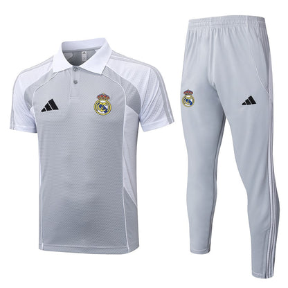 Ensemble-Maillot-Short-Real-Madrid-2025-2026-Gris-Blanc-1_b7c5af05-fc39-411d-b3b7-0d3c9342c55e