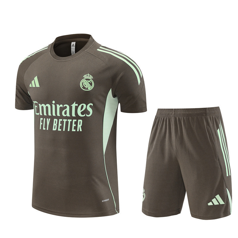 Ensemble Maillot Short Real Madrid Homme/Enfant 2025 2026 Kaki | Foot Sport