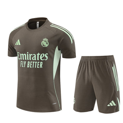 Ensemble Maillot Short Real Madrid Homme/Enfant 2025 2026 Kaki | Foot Sport