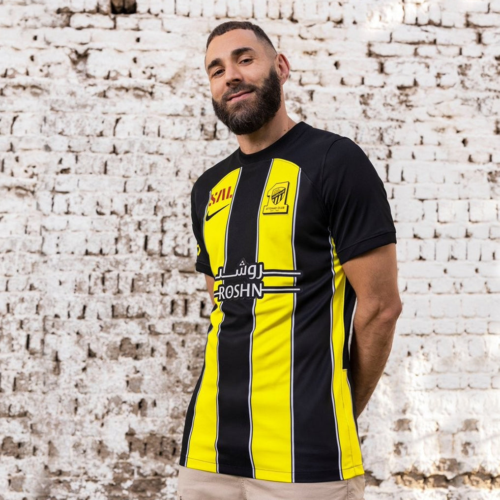 MAILLOT-AL-ITTIHAD-BENZEMA-DOMICILE-2023-2024