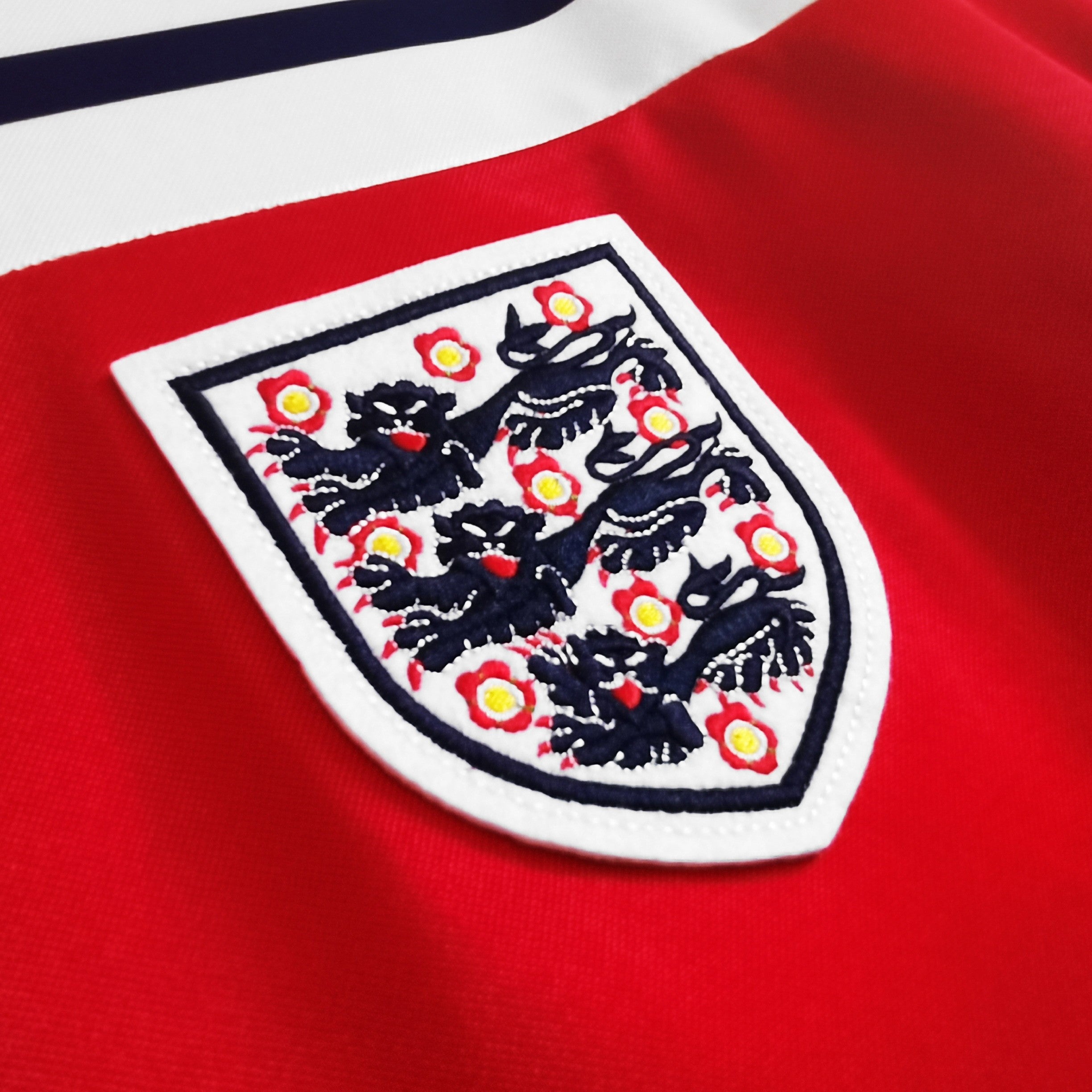 Maillot-Angleterre-1982-Exterieur-Vintage-Retro-3