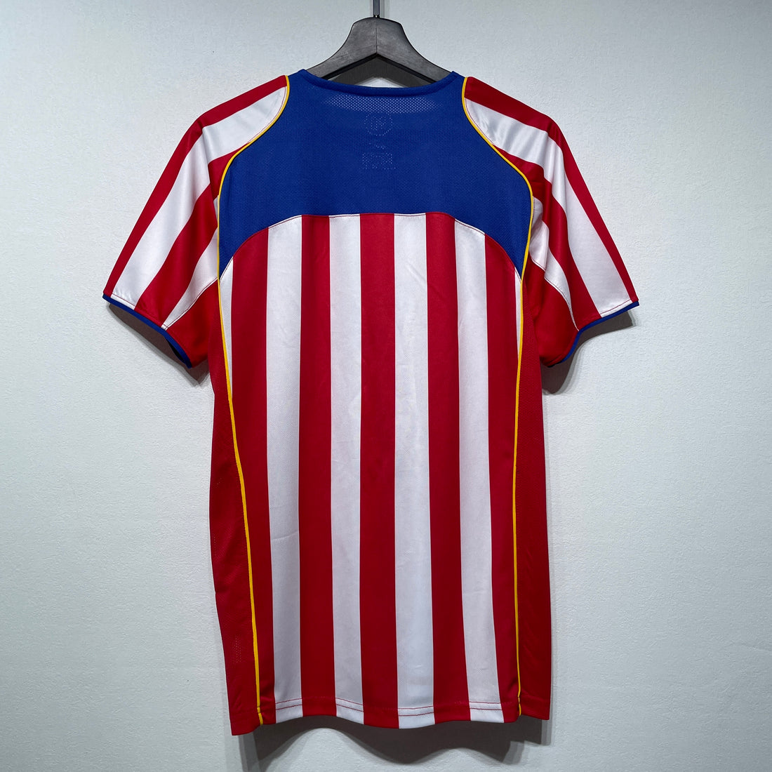 Maillot-Atletico-Madrid-Retro-Vintage-2004-2005-Domicile-Homme-2
